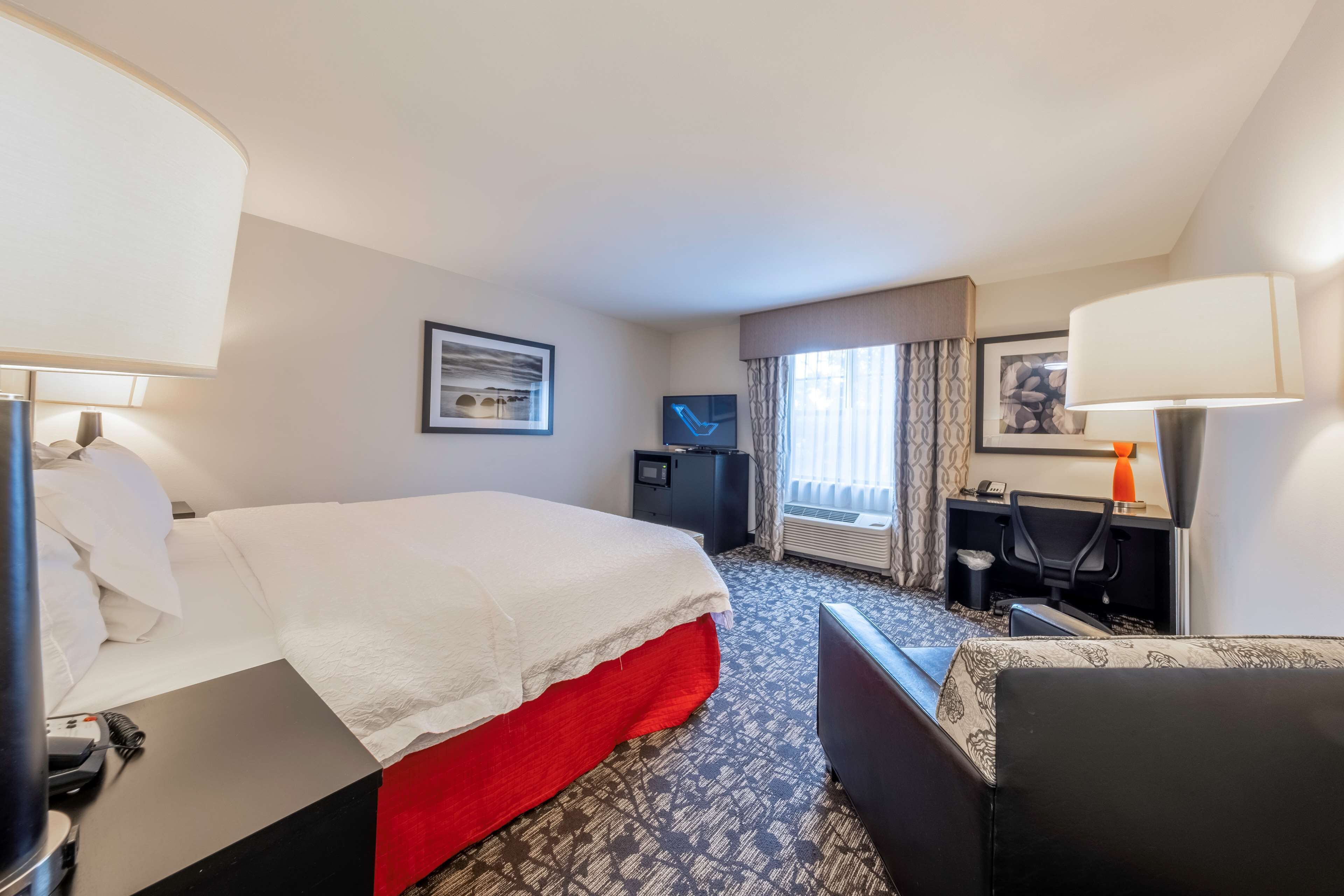 Hampton Inn & Suites DuPont Hampton Inn & Suites DuPont
