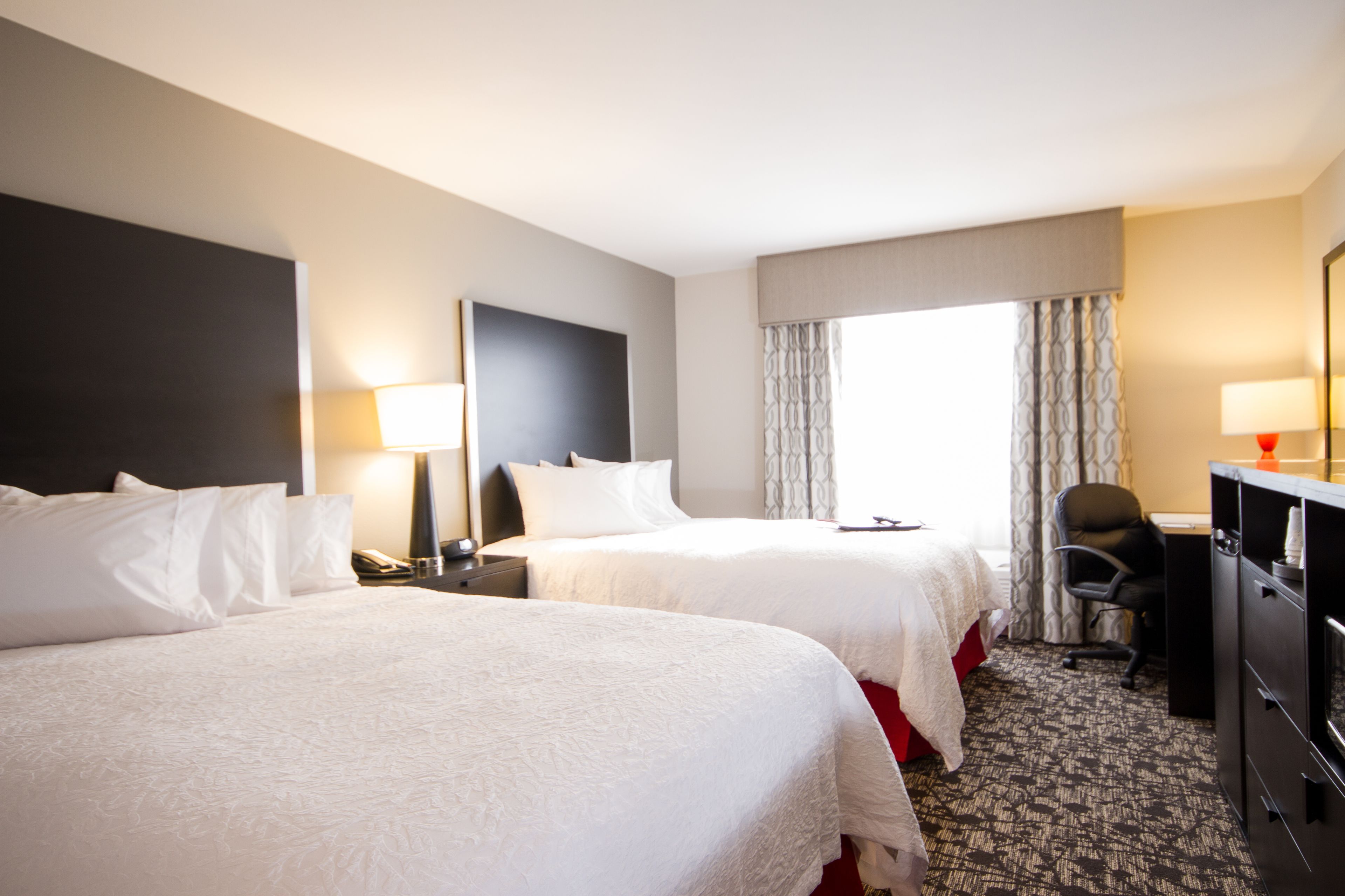Hampton Inn & Suites DuPont Hampton Inn & Suites DuPont