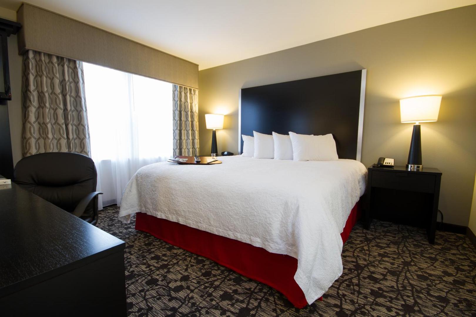 Hampton Inn & Suites DuPont Hampton Inn & Suites DuPont