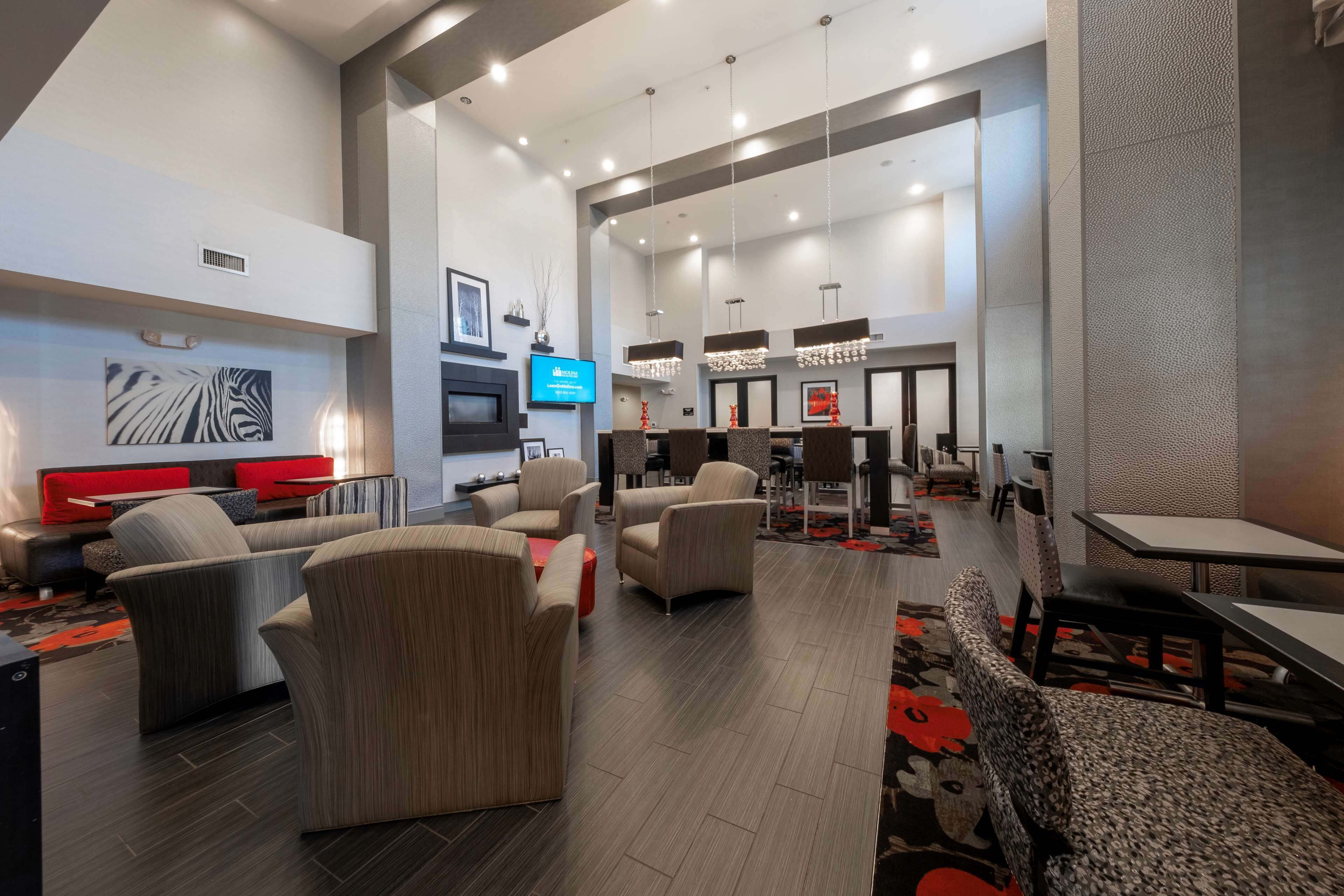 Hampton Inn & Suites DuPont Hampton Inn & Suites DuPont