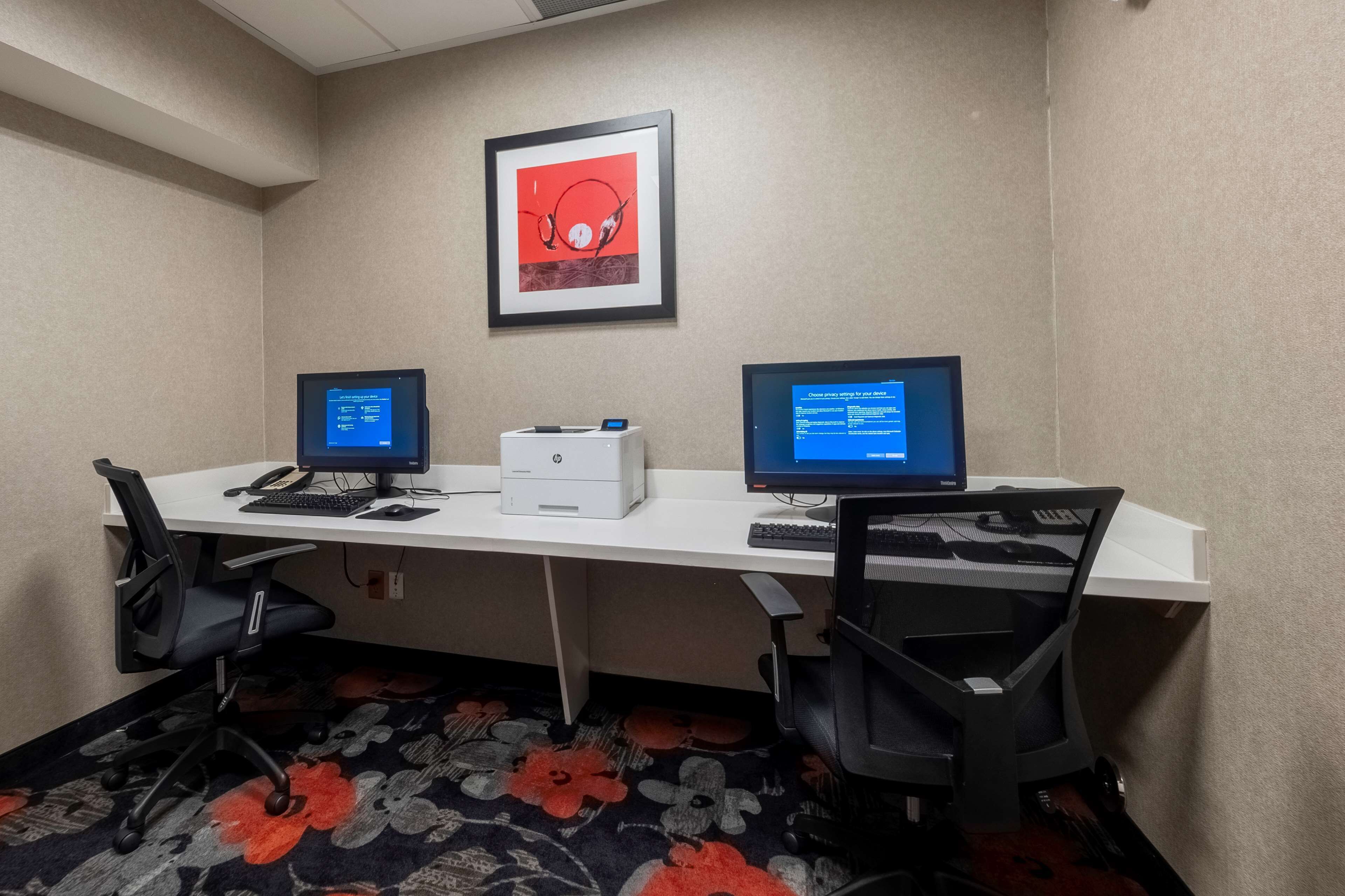 Hampton Inn & Suites DuPont Hampton Inn & Suites DuPont
