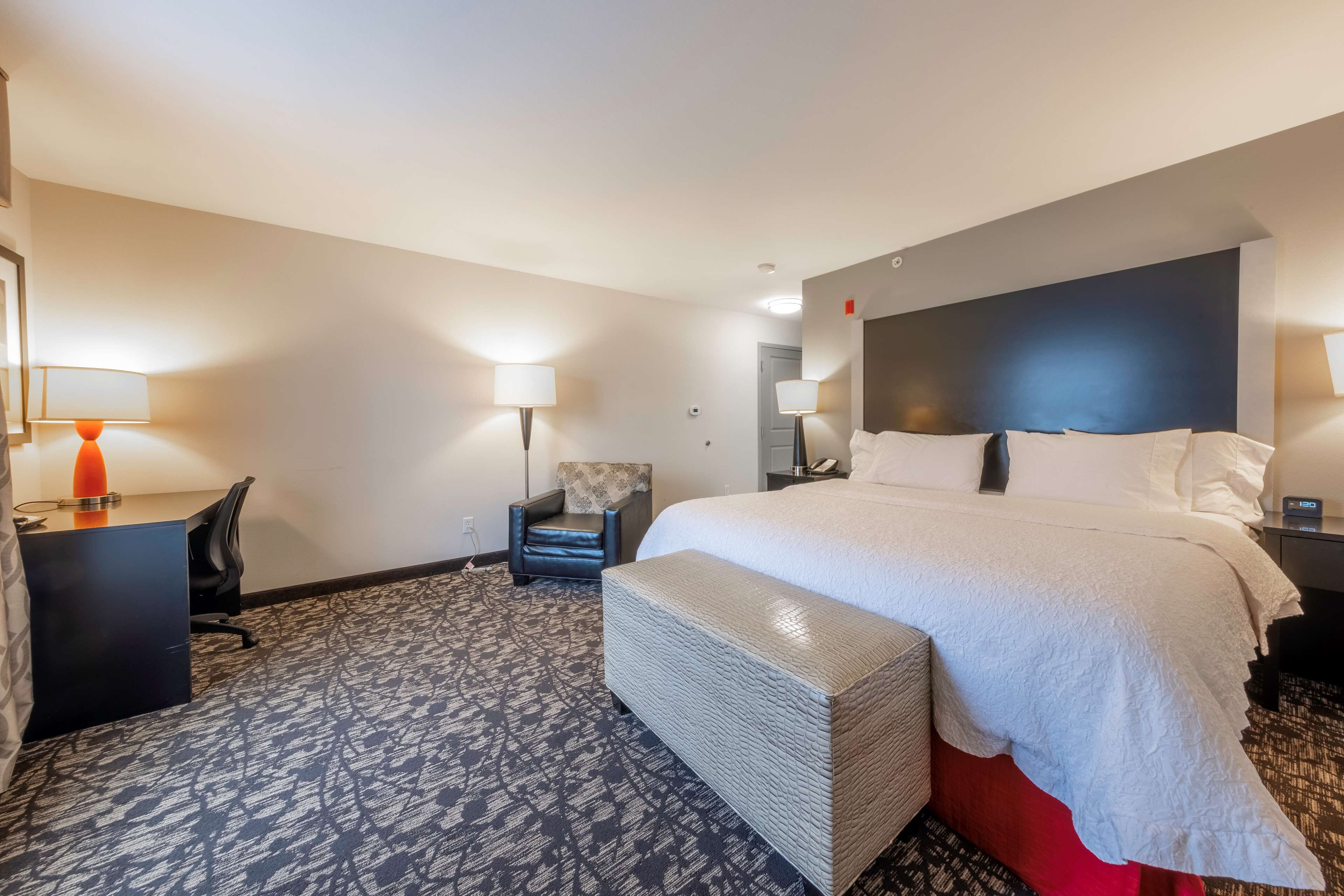 Hampton Inn & Suites DuPont Hampton Inn & Suites DuPont