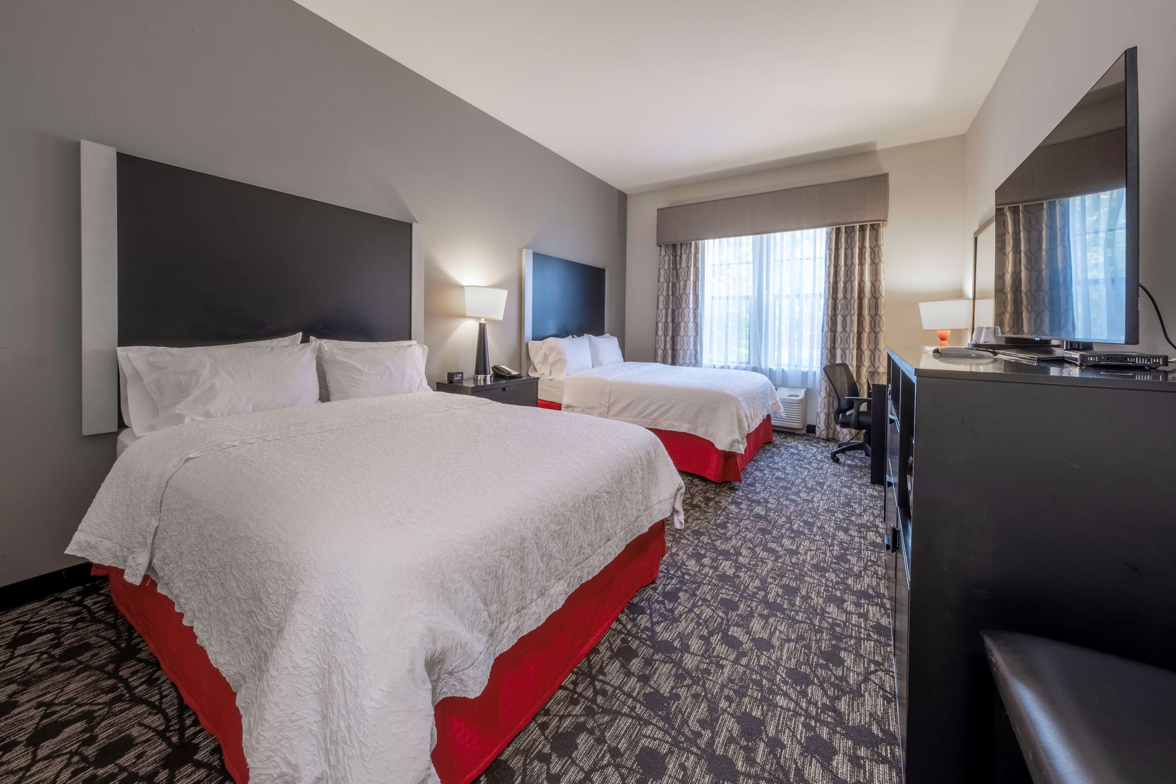 Hampton Inn & Suites DuPont Hampton Inn & Suites DuPont