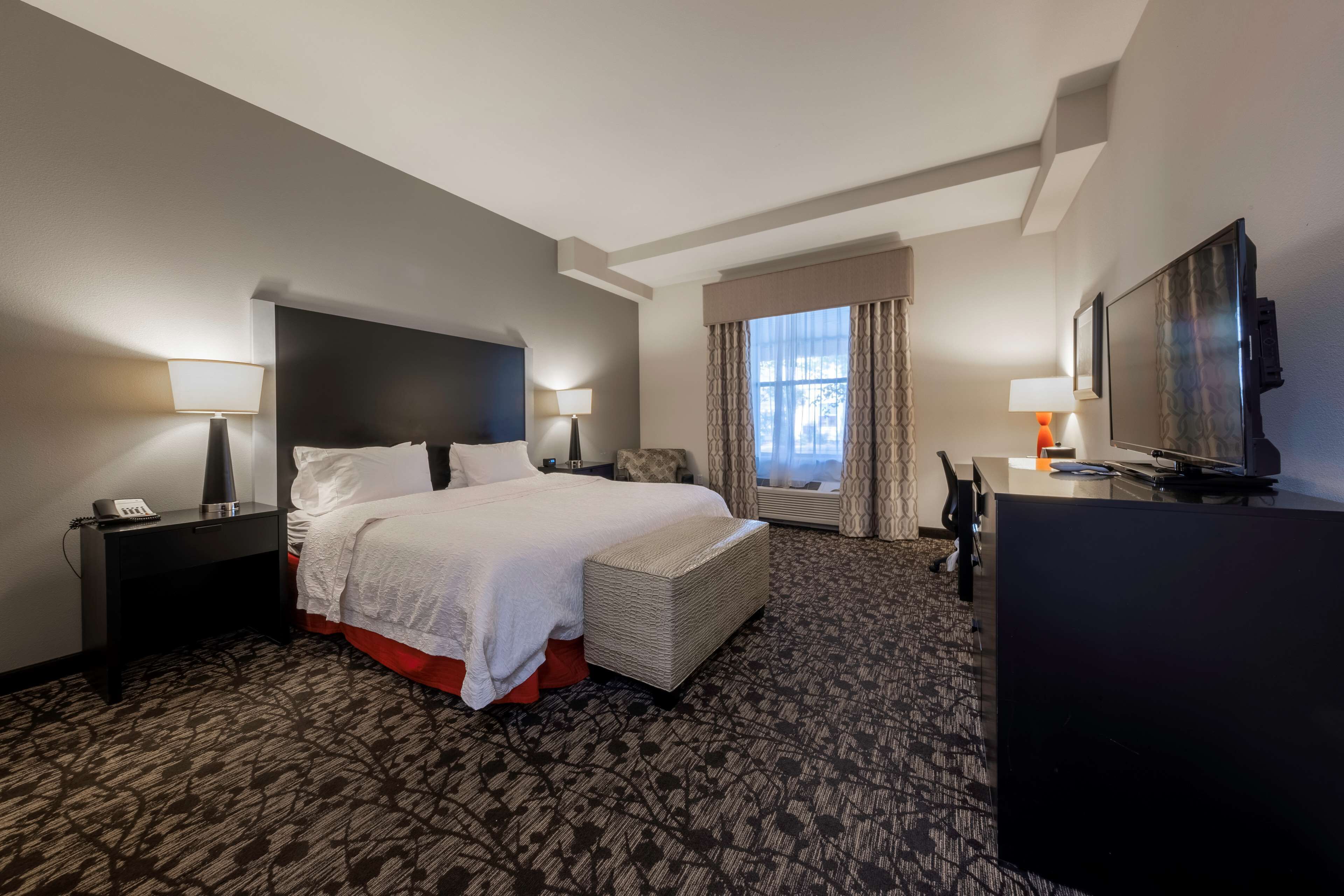 Hampton Inn & Suites DuPont Hampton Inn & Suites DuPont