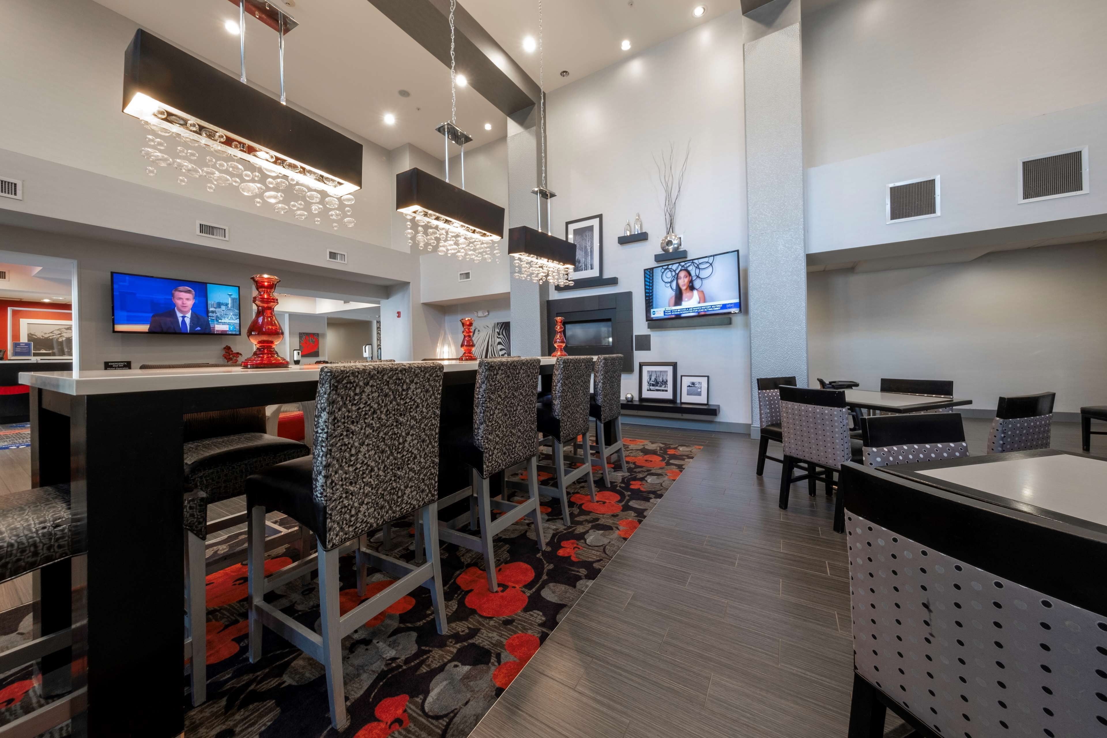 Hampton Inn & Suites DuPont Hampton Inn & Suites DuPont