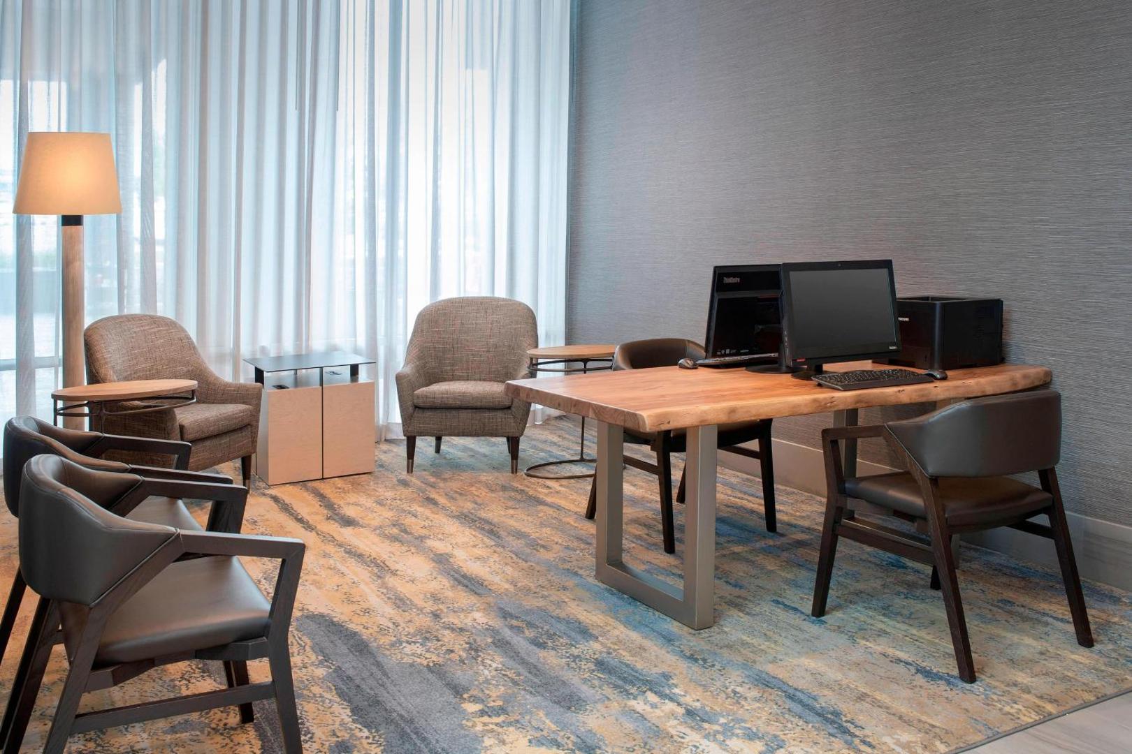 Delta Hotels Seattle Everett Delta Hotels Seattle Everett