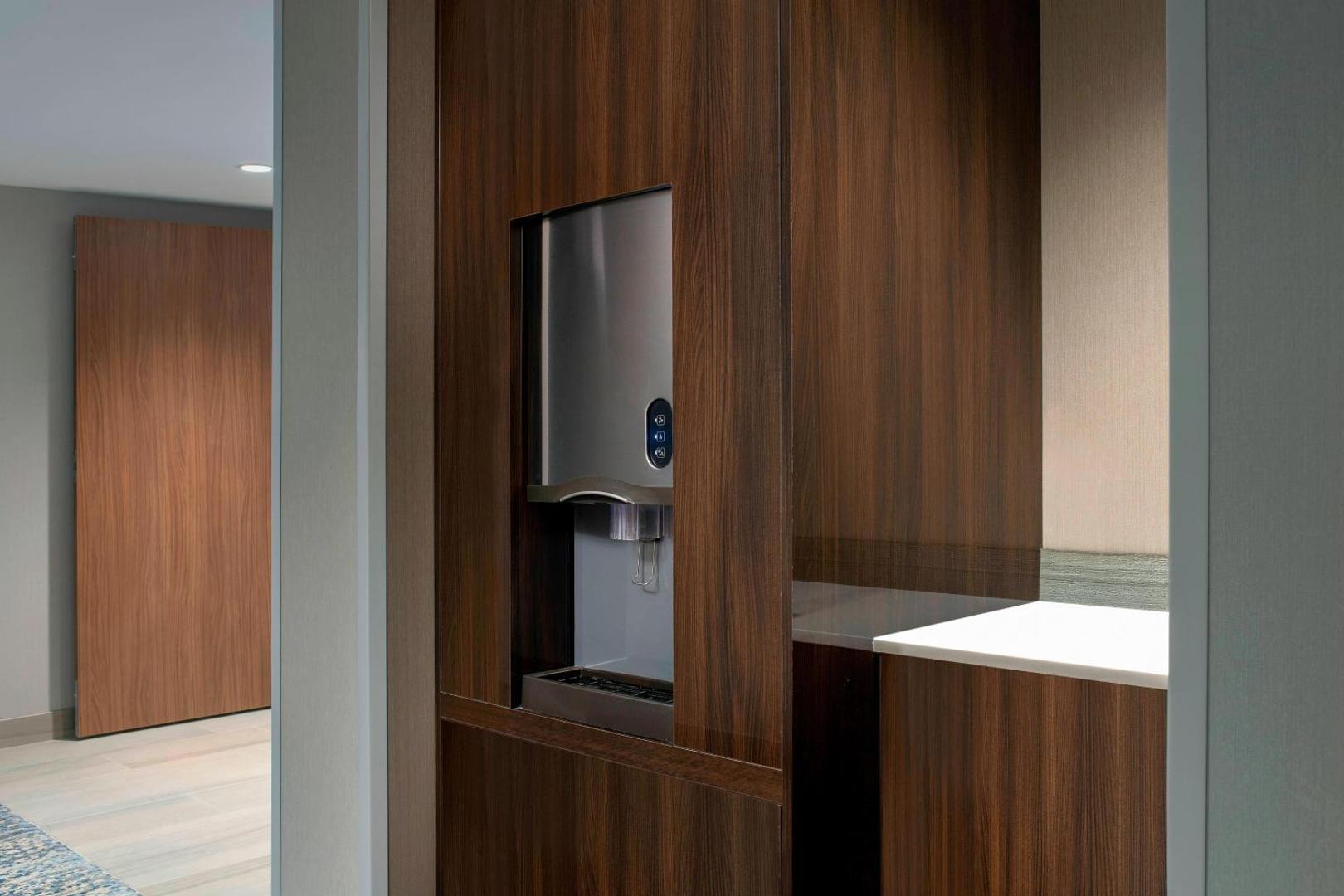Delta Hotels Seattle Everett Delta Hotels Seattle Everett