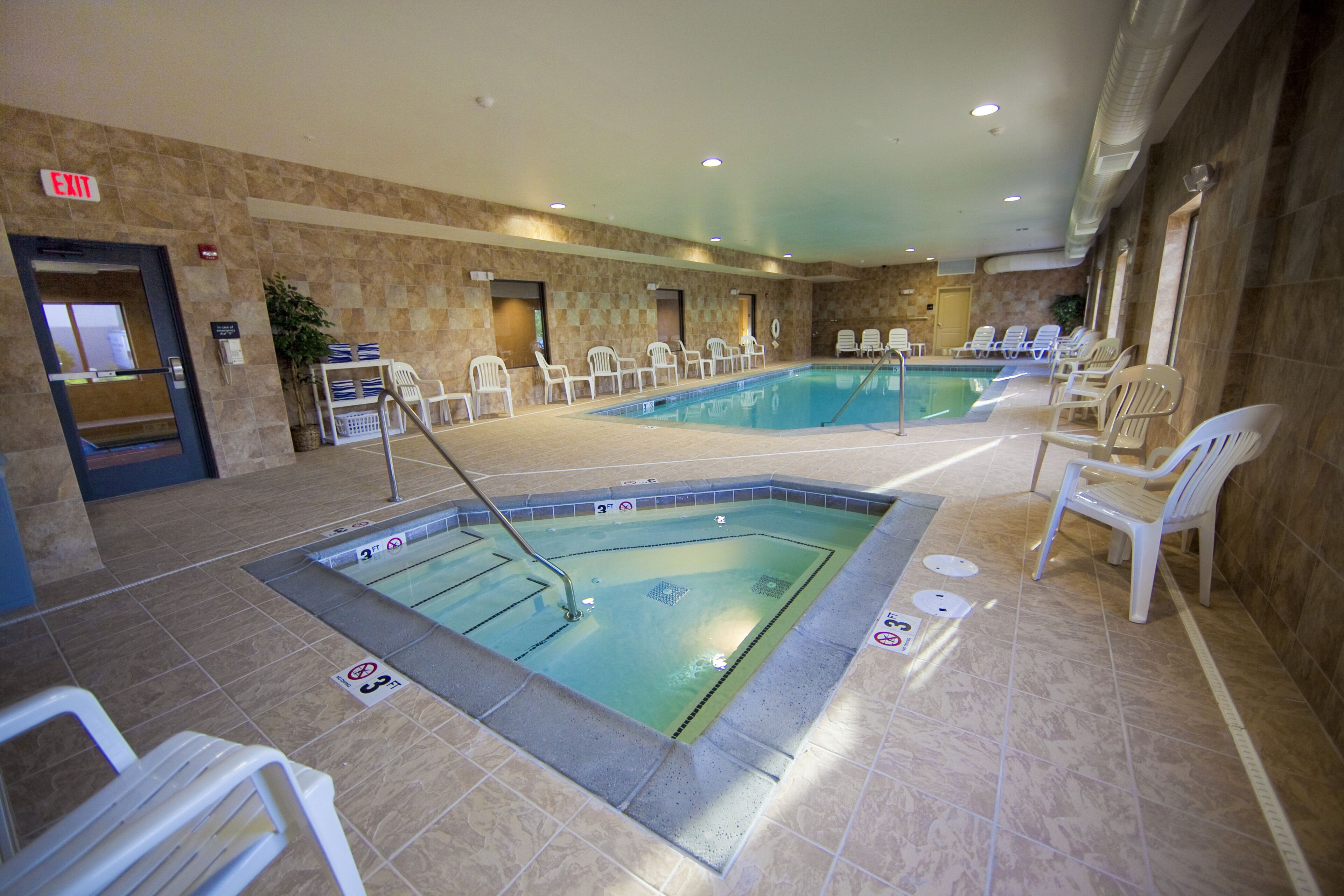 Hampton Inn & Suites Seattle/Kent, WA Hampton Inn & Suites Seattle/Kent, WA