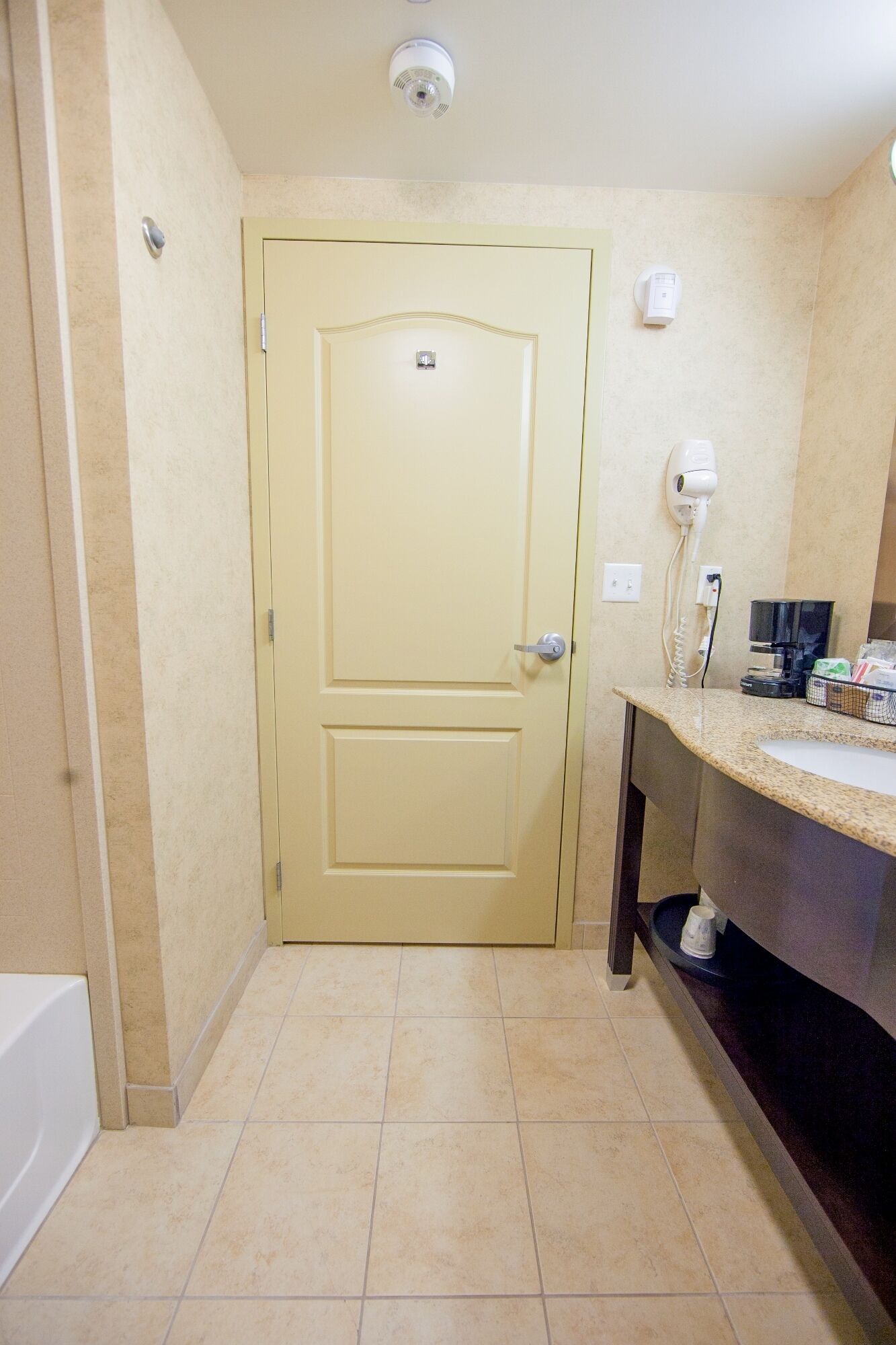 Hampton Inn & Suites Seattle/Kent, WA Hampton Inn & Suites Seattle/Kent, WA