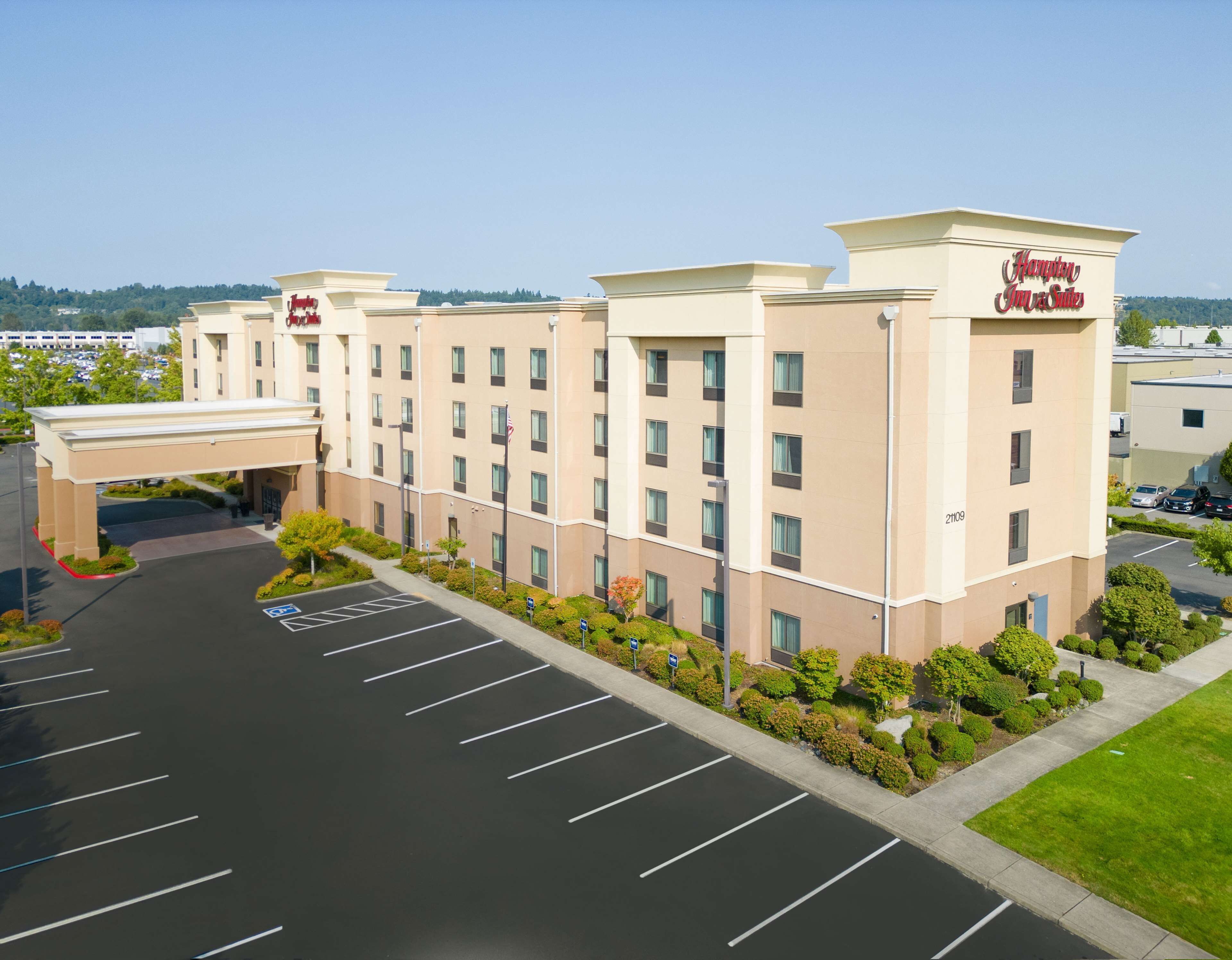 Hampton Inn & Suites Seattle/Kent, WA Hampton Inn & Suites Seattle/Kent, WA