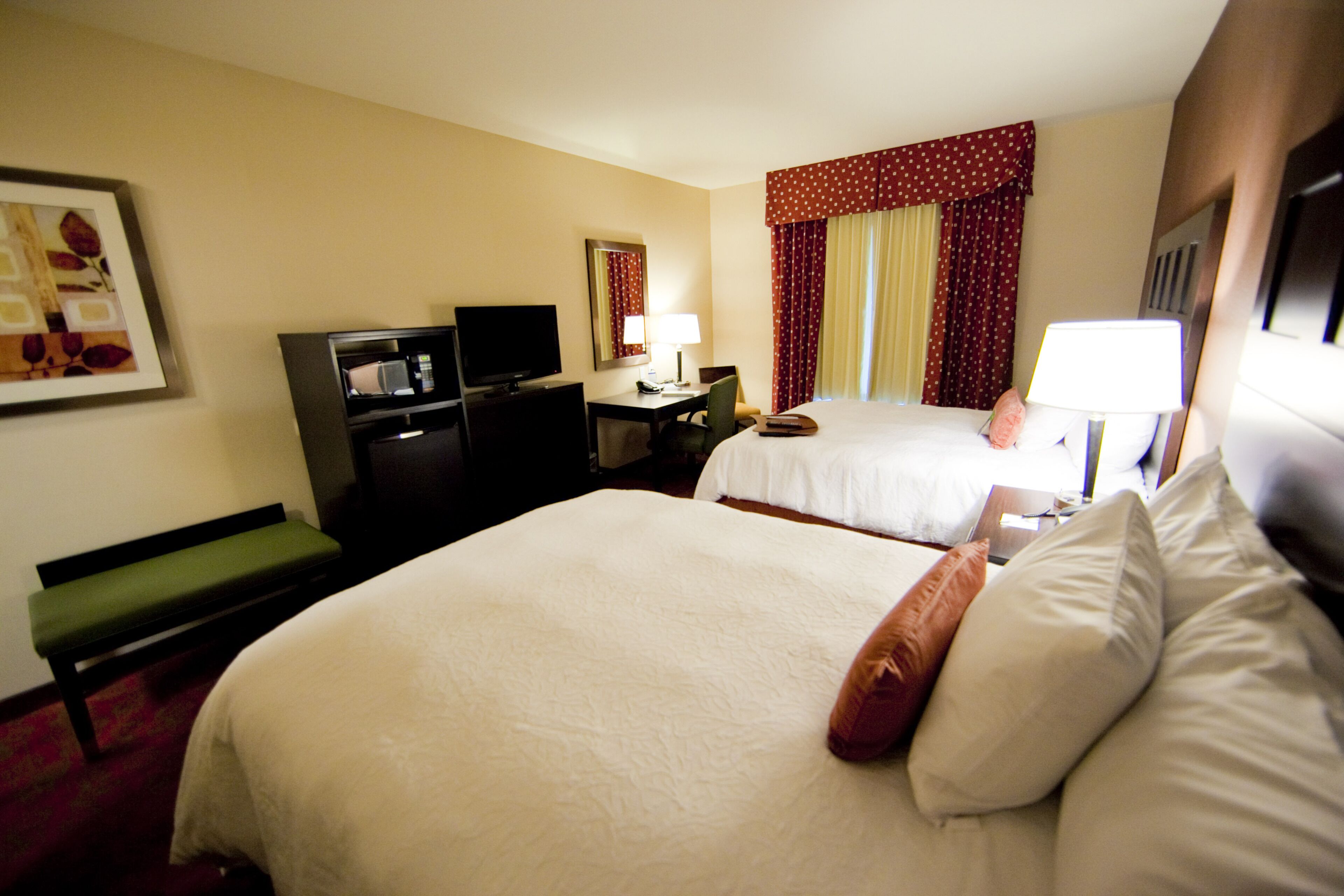 Hampton Inn & Suites Seattle/Kent, WA Hampton Inn & Suites Seattle/Kent, WA