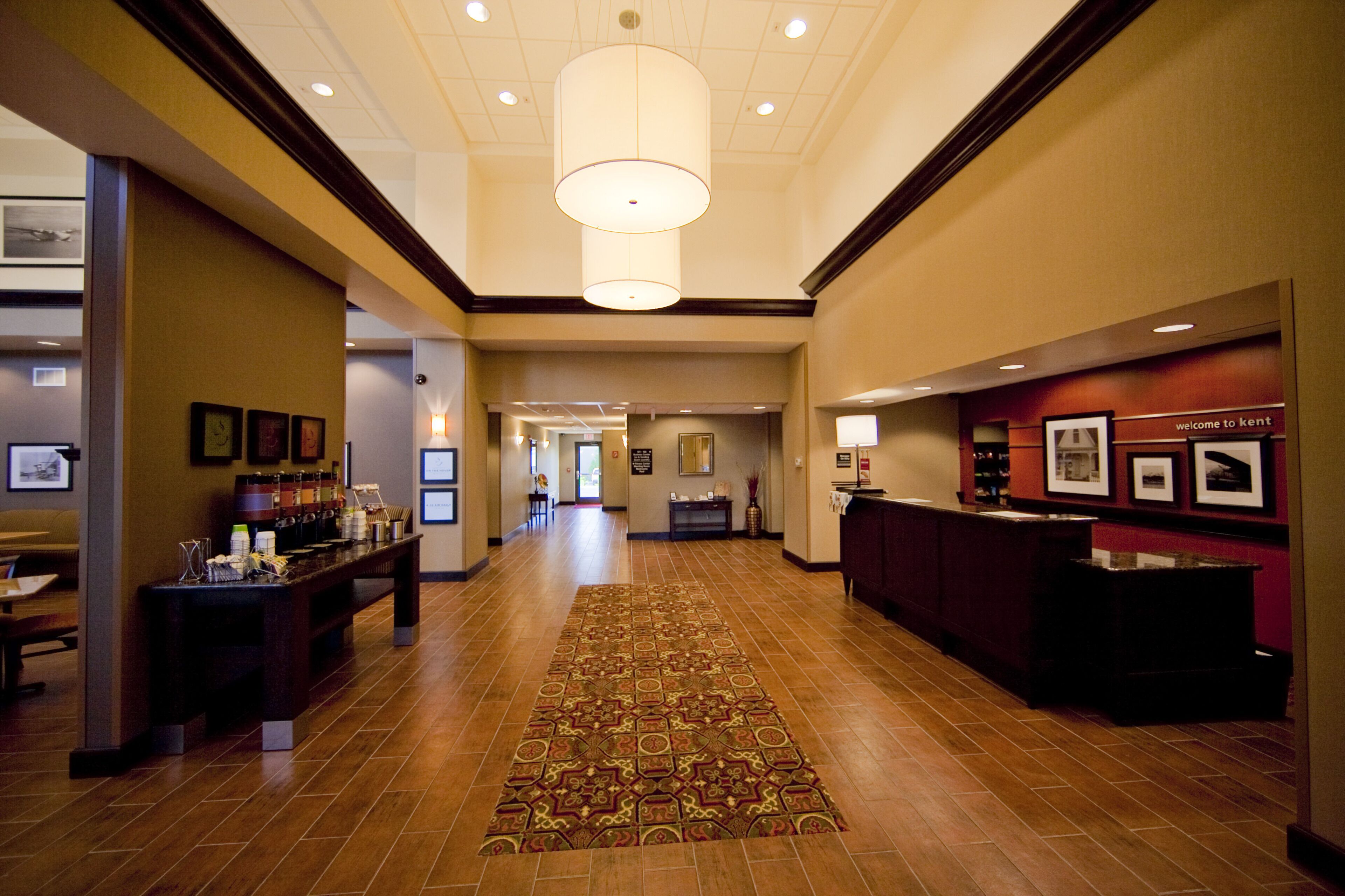 Hampton Inn & Suites Seattle/Kent, WA Hampton Inn & Suites Seattle/Kent, WA