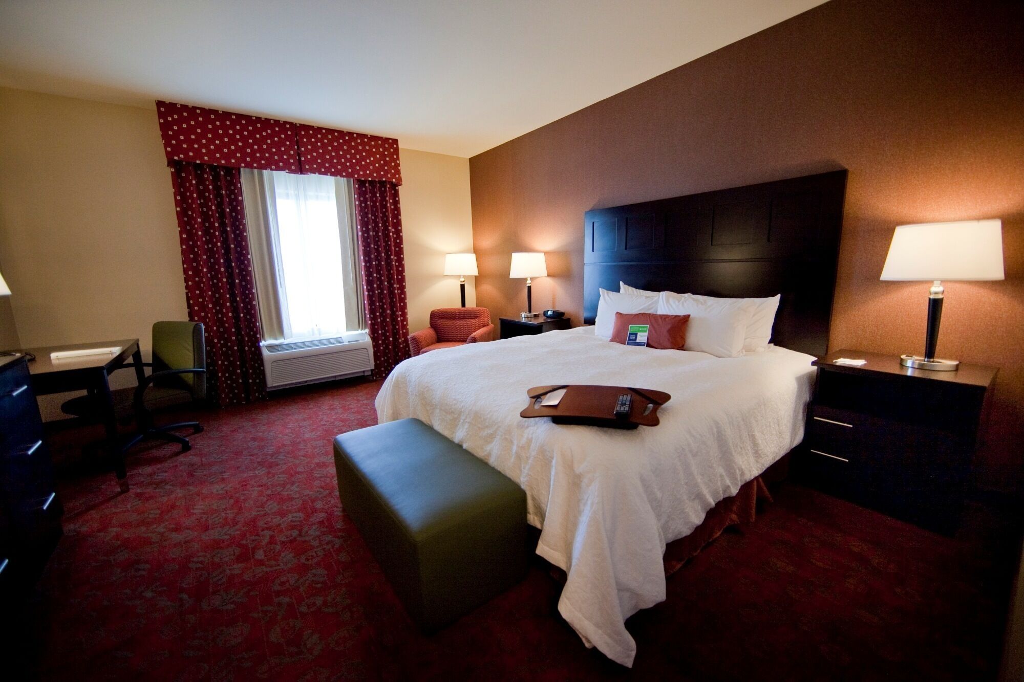 Hampton Inn & Suites Seattle/Kent, WA Hampton Inn & Suites Seattle/Kent, WA