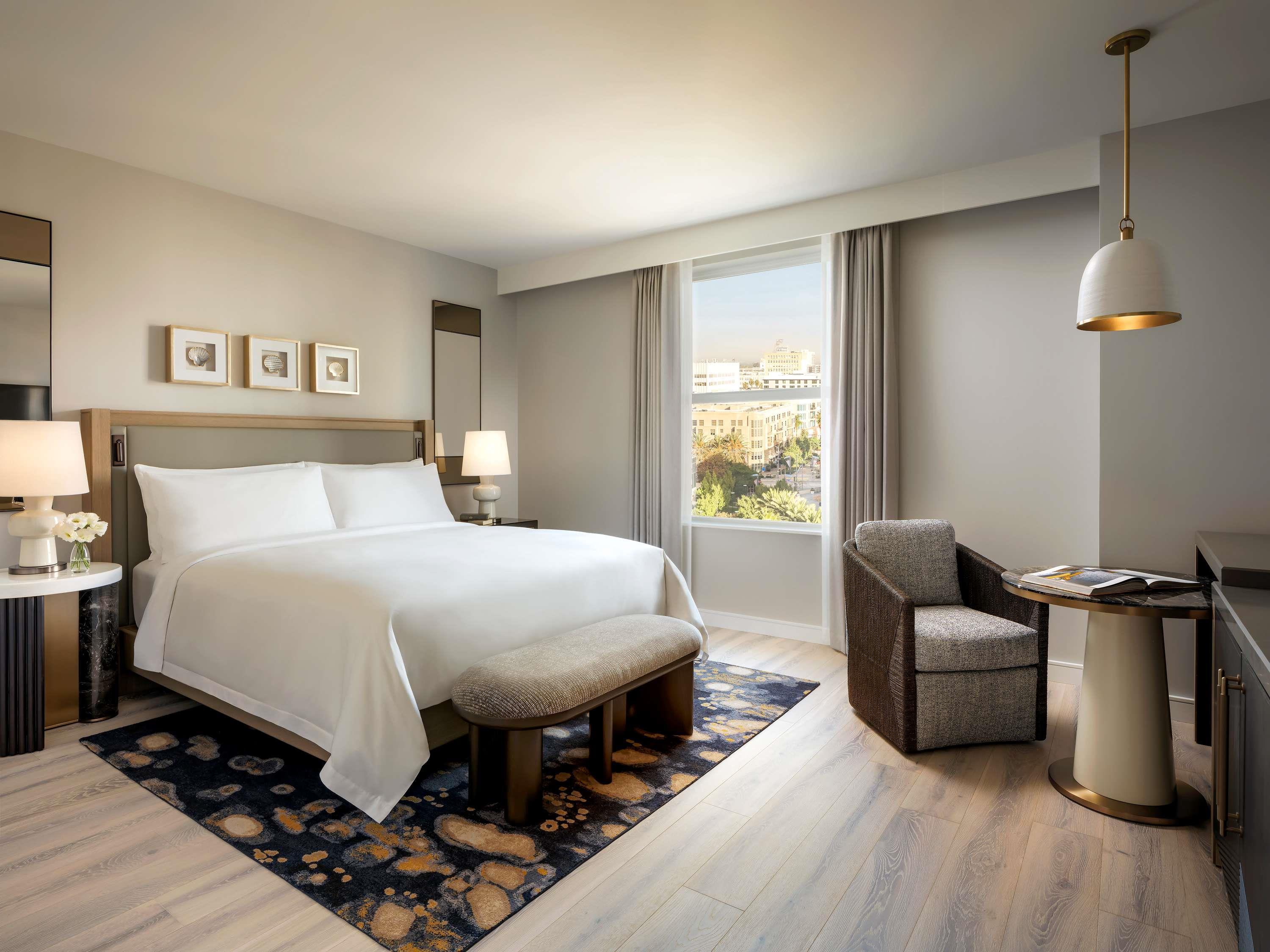 Fairmont Breakers Long Beach