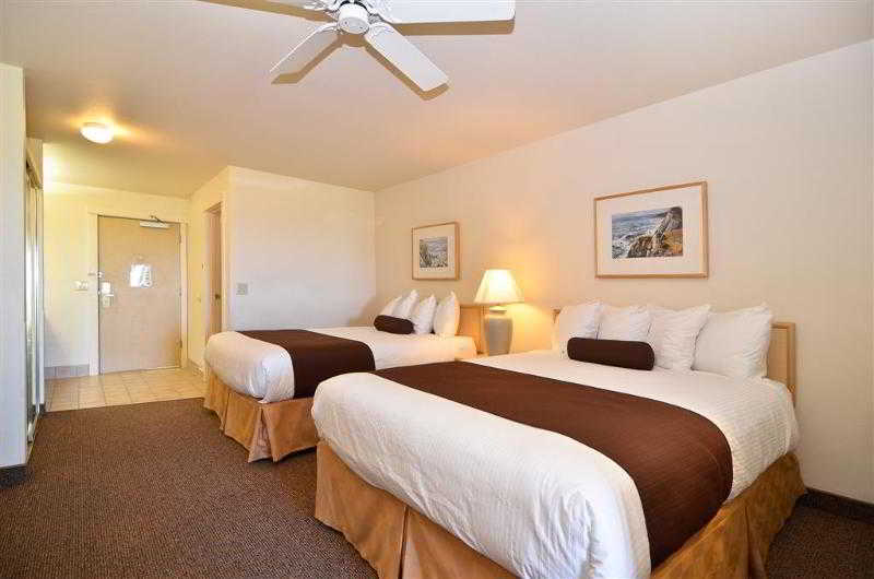 Lighthouse Suites Inn Lighthouse Suites Inn
