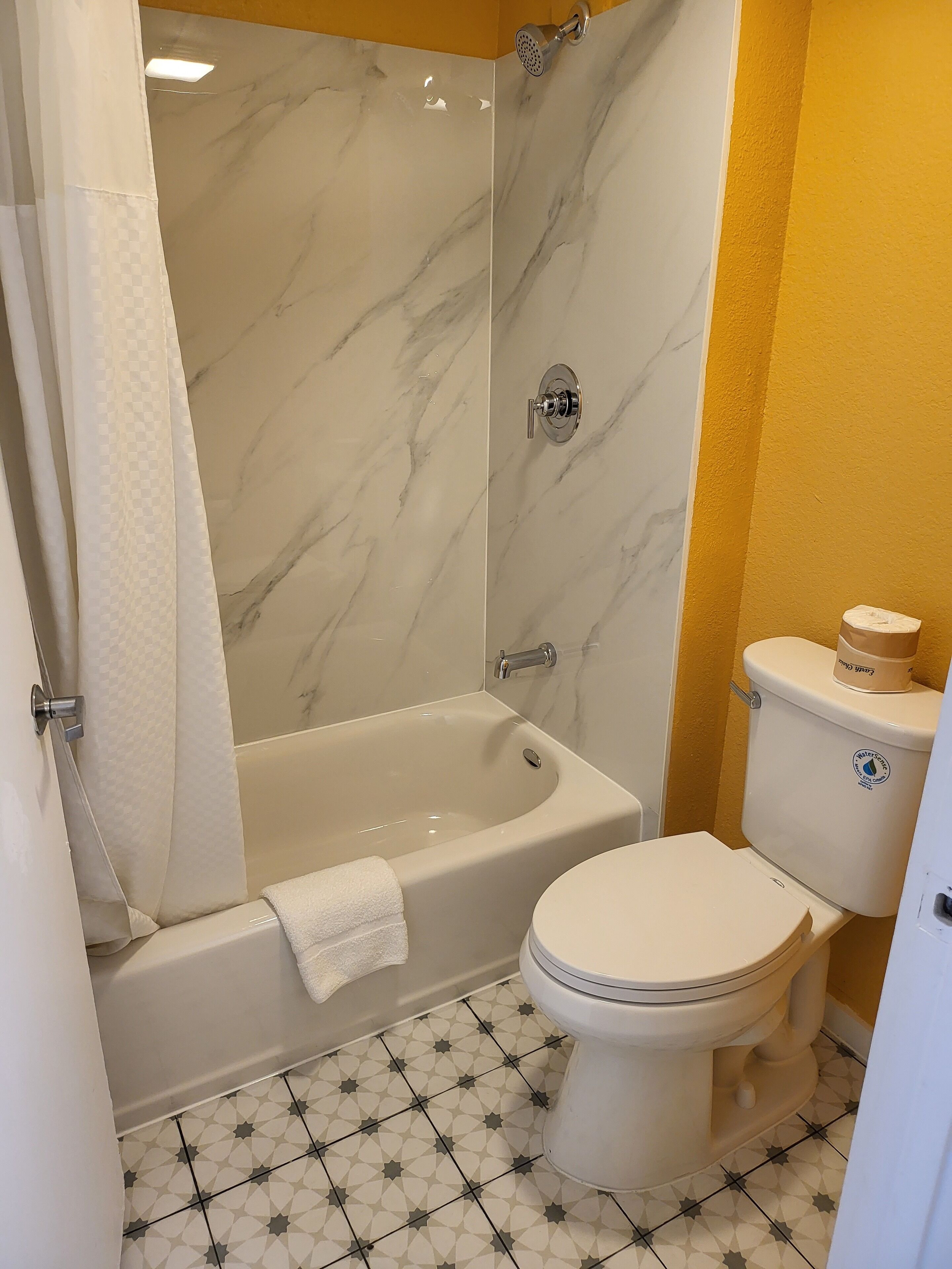 Olympic Inn & Suites