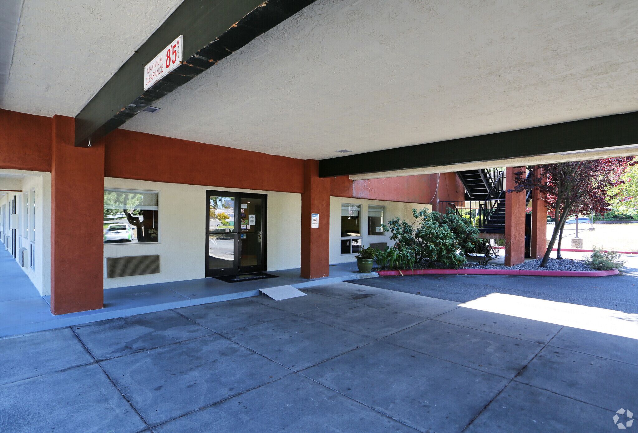 Olympic Inn & Suites