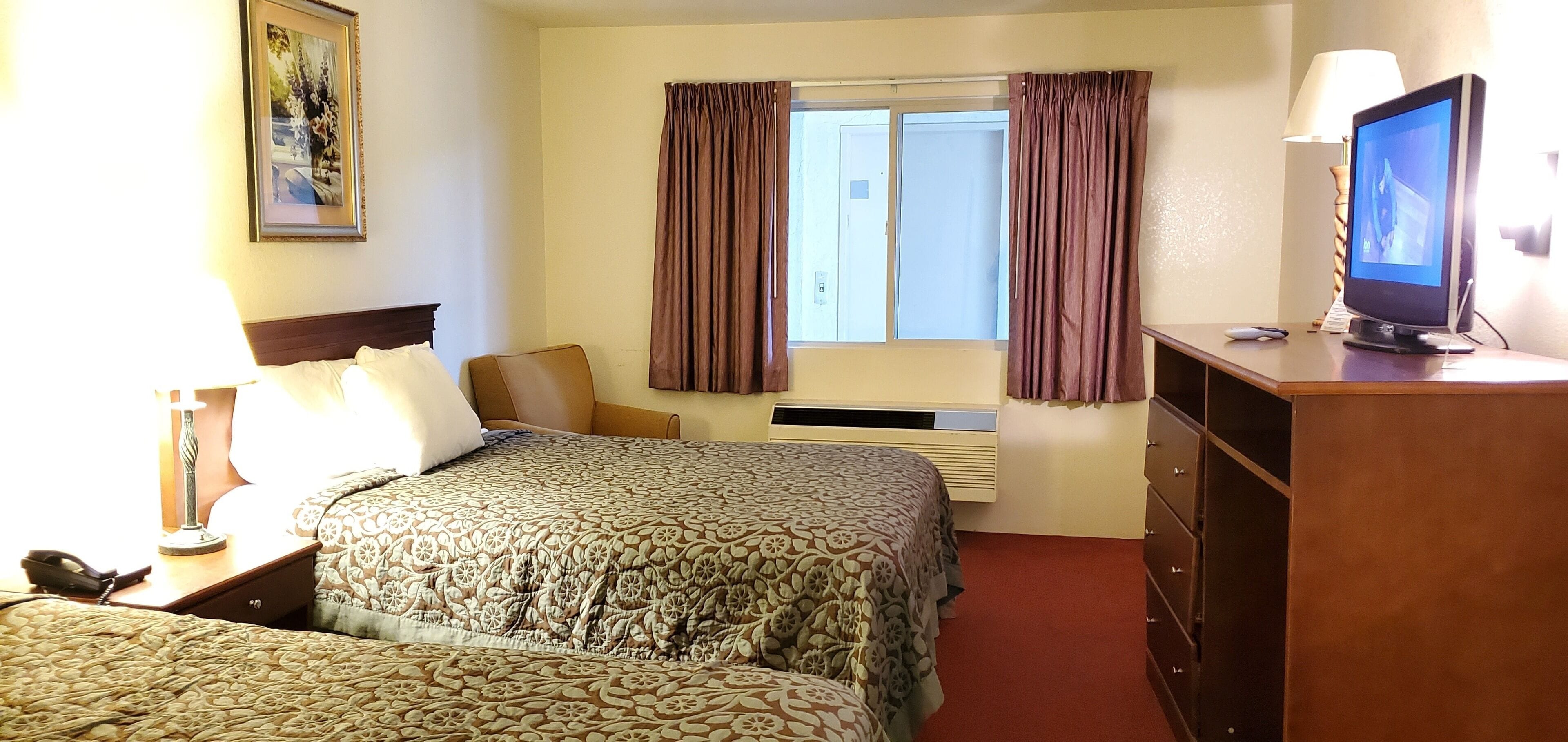 Olympic Inn & Suites