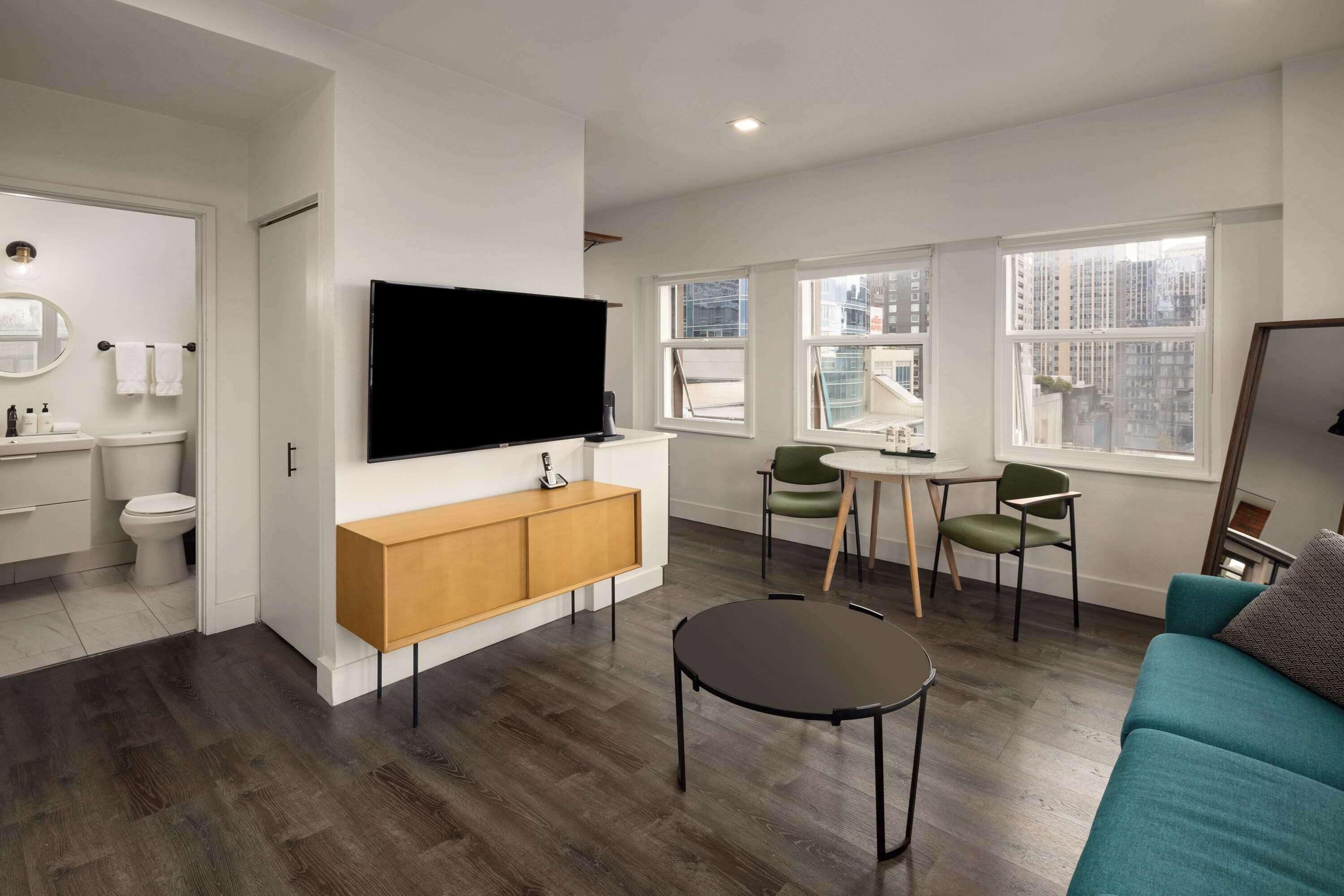 Reside Seattle Downtown, a Wyndham Residence