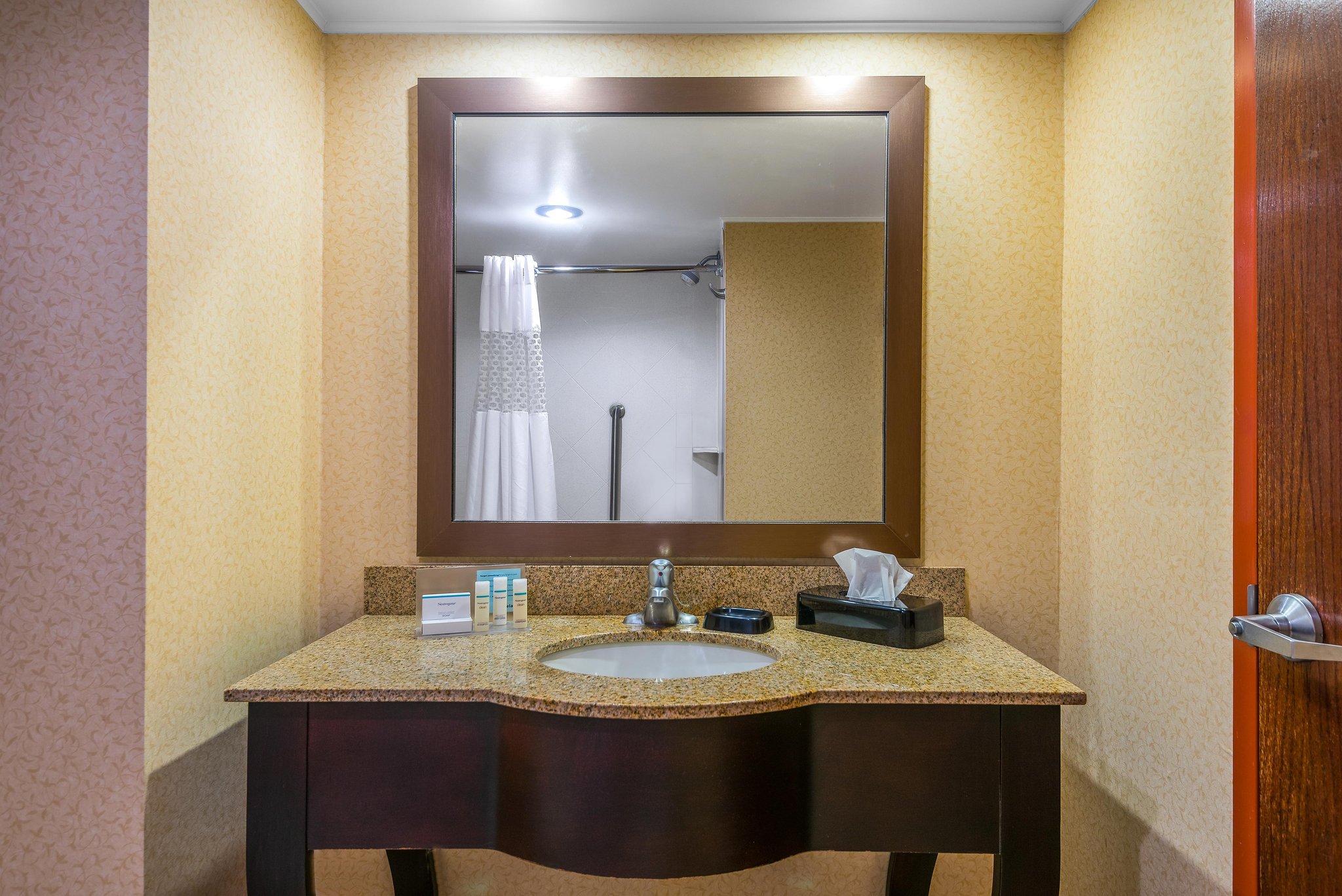 Hampton Inn Parkersburg-Mineral Wells Hampton Inn Parkersburg-Mineral Wells
