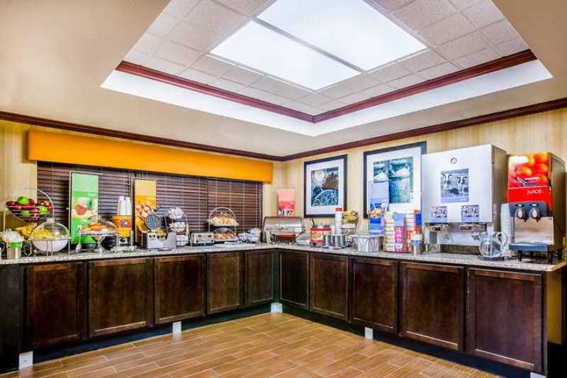 Hampton Inn Parkersburg-Mineral Wells Hampton Inn Parkersburg-Mineral Wells