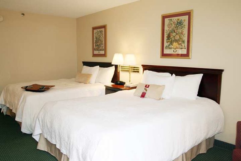 Hampton Inn Parkersburg-Mineral Wells Hampton Inn Parkersburg-Mineral Wells