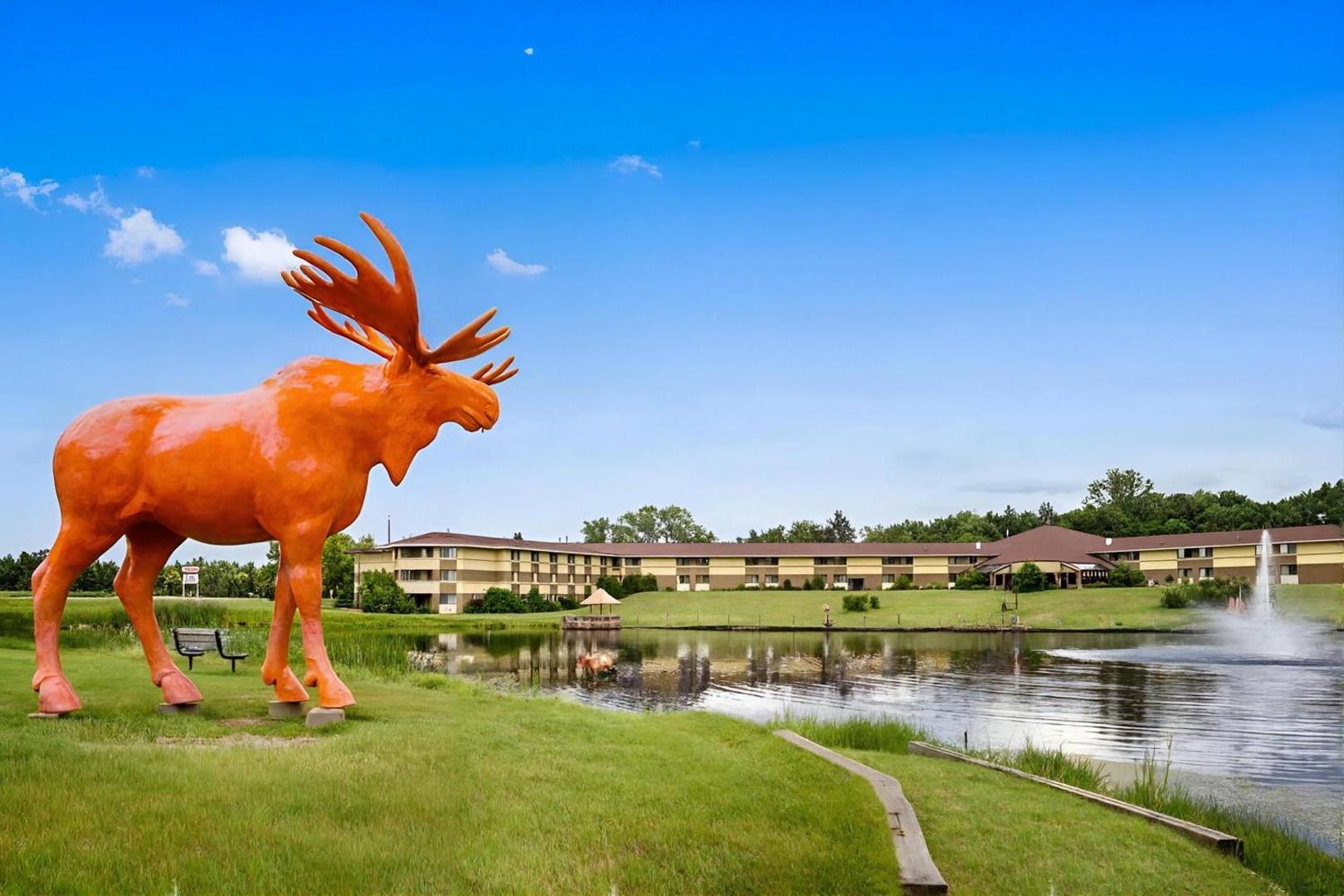 Quality Inn & Suites Black River Falls I-94