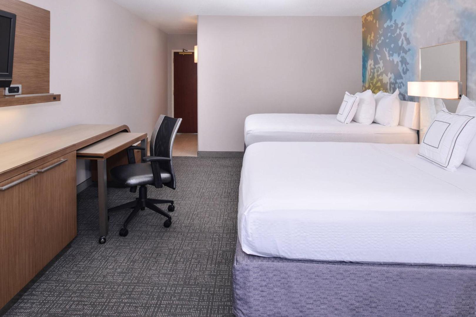 Country Inn & Suites by Radisson Brown Deer
