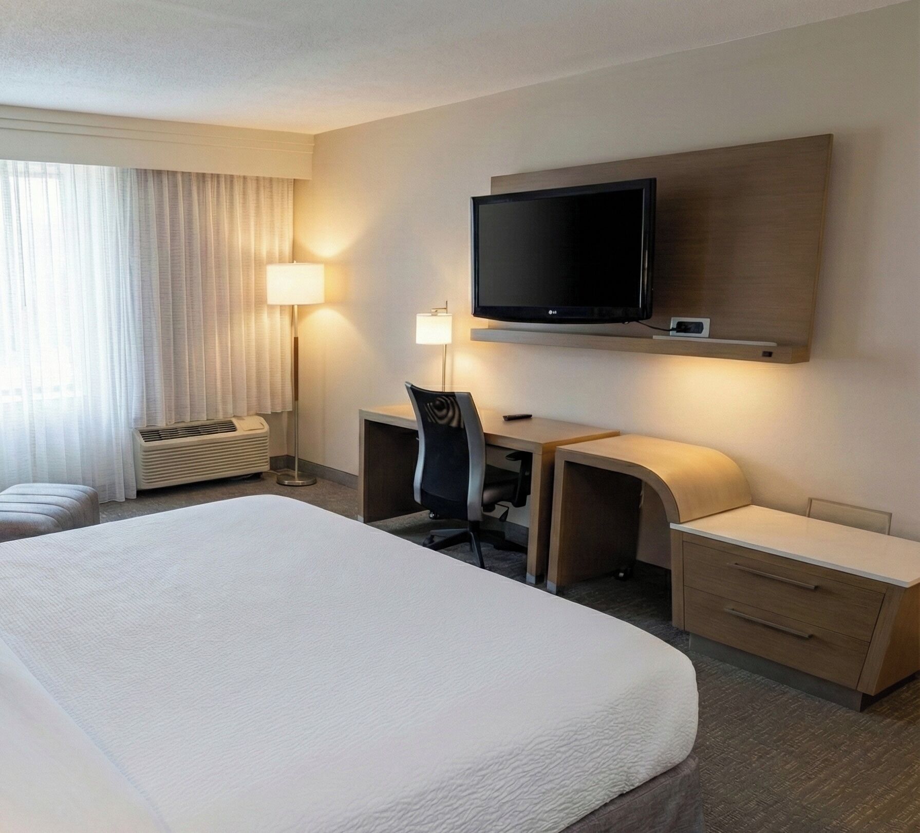 Country Inn & Suites by Radisson Brown Deer