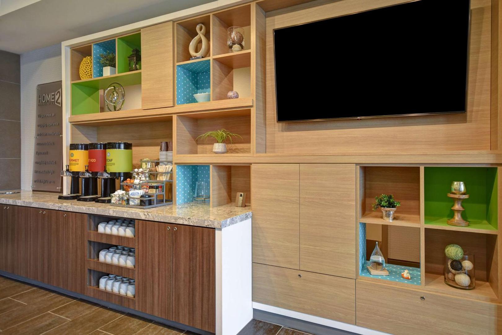 Home2 Suites by Hilton Eau Claire South Home2 Suites by Hilton Eau Claire South