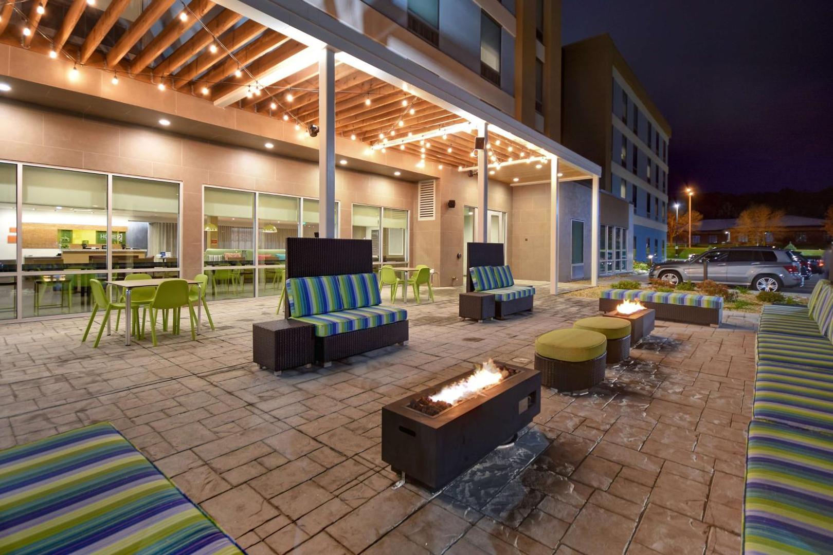 Home2 Suites by Hilton Eau Claire South Home2 Suites by Hilton Eau Claire South