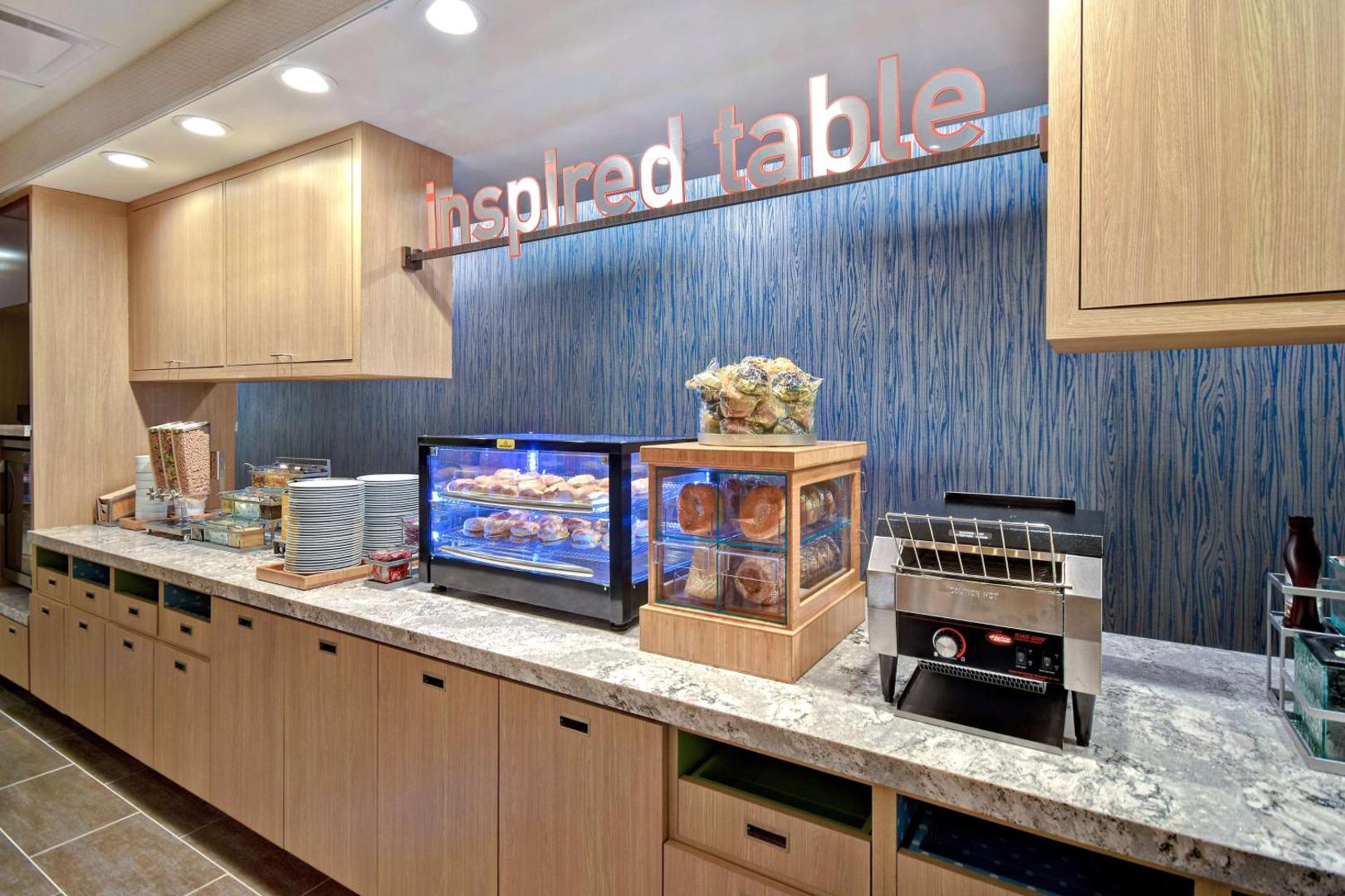 Home2 Suites by Hilton Eau Claire South Home2 Suites by Hilton Eau Claire South