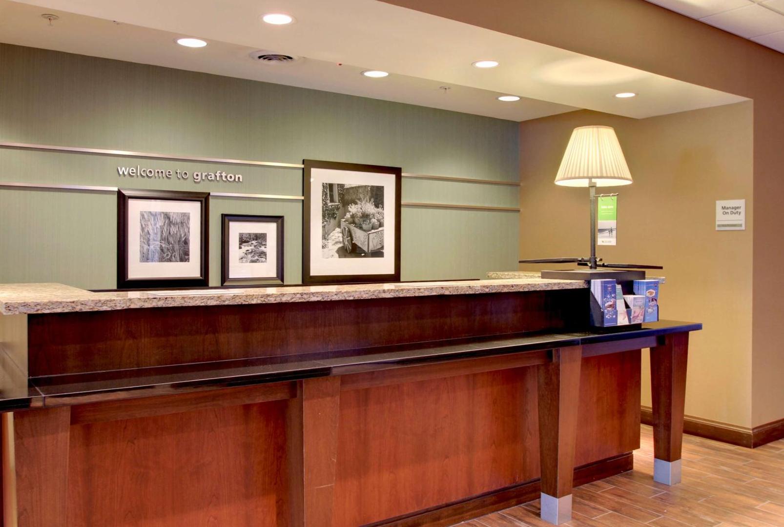 Hampton Inn & Suites Grafton Hampton Inn & Suites Grafton