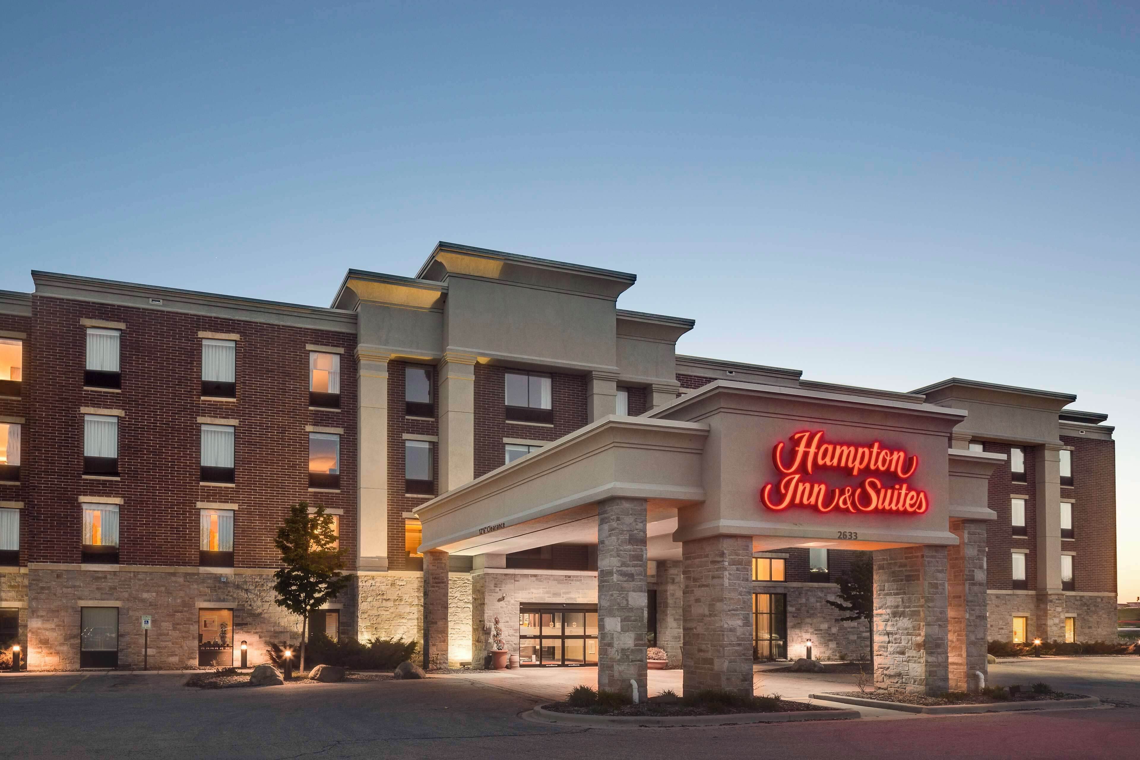 Hampton Inn & Suites Grafton Hampton Inn & Suites Grafton