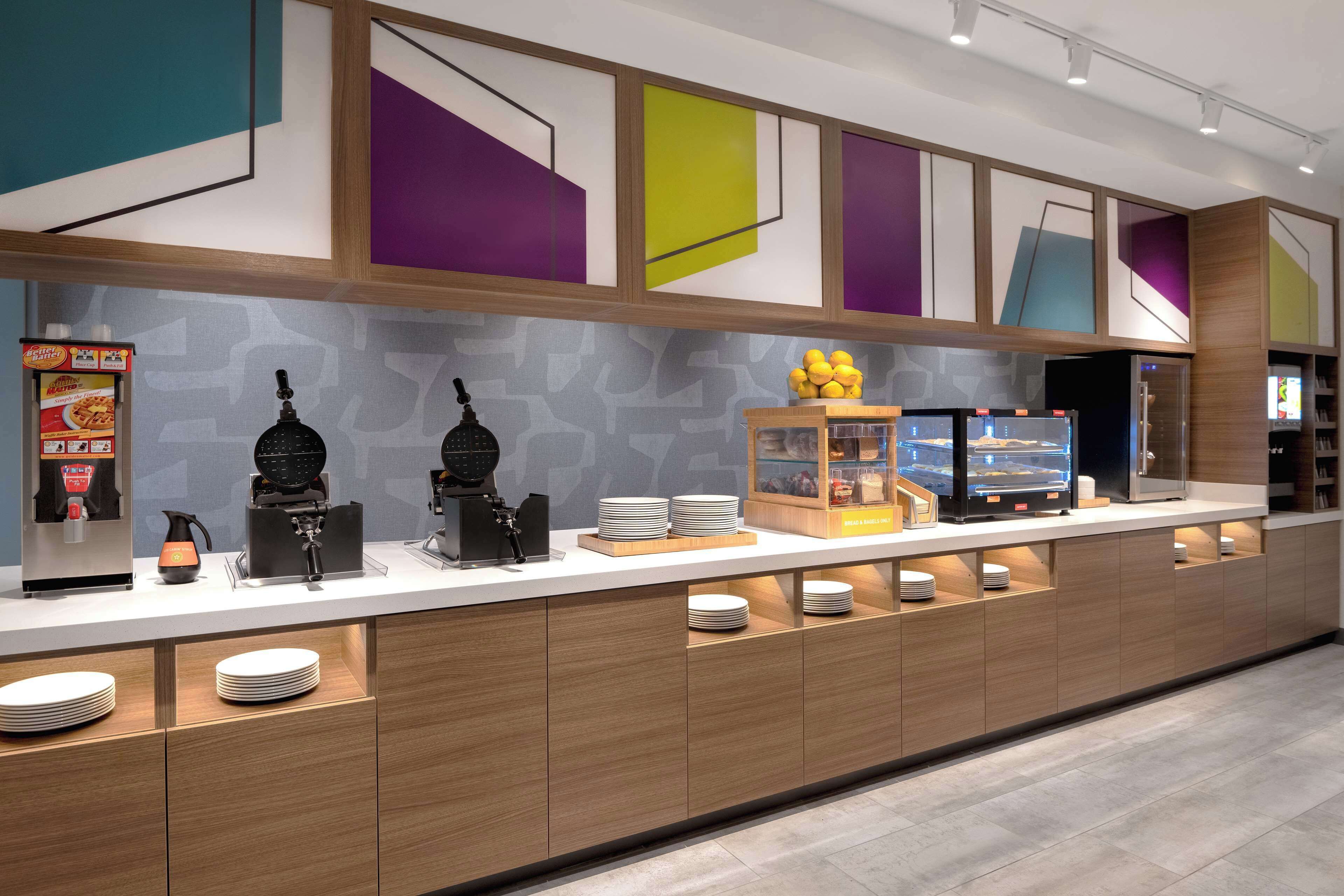 Home2 Suites by Hilton Sheboygan Home2 Suites by Hilton Sheboygan