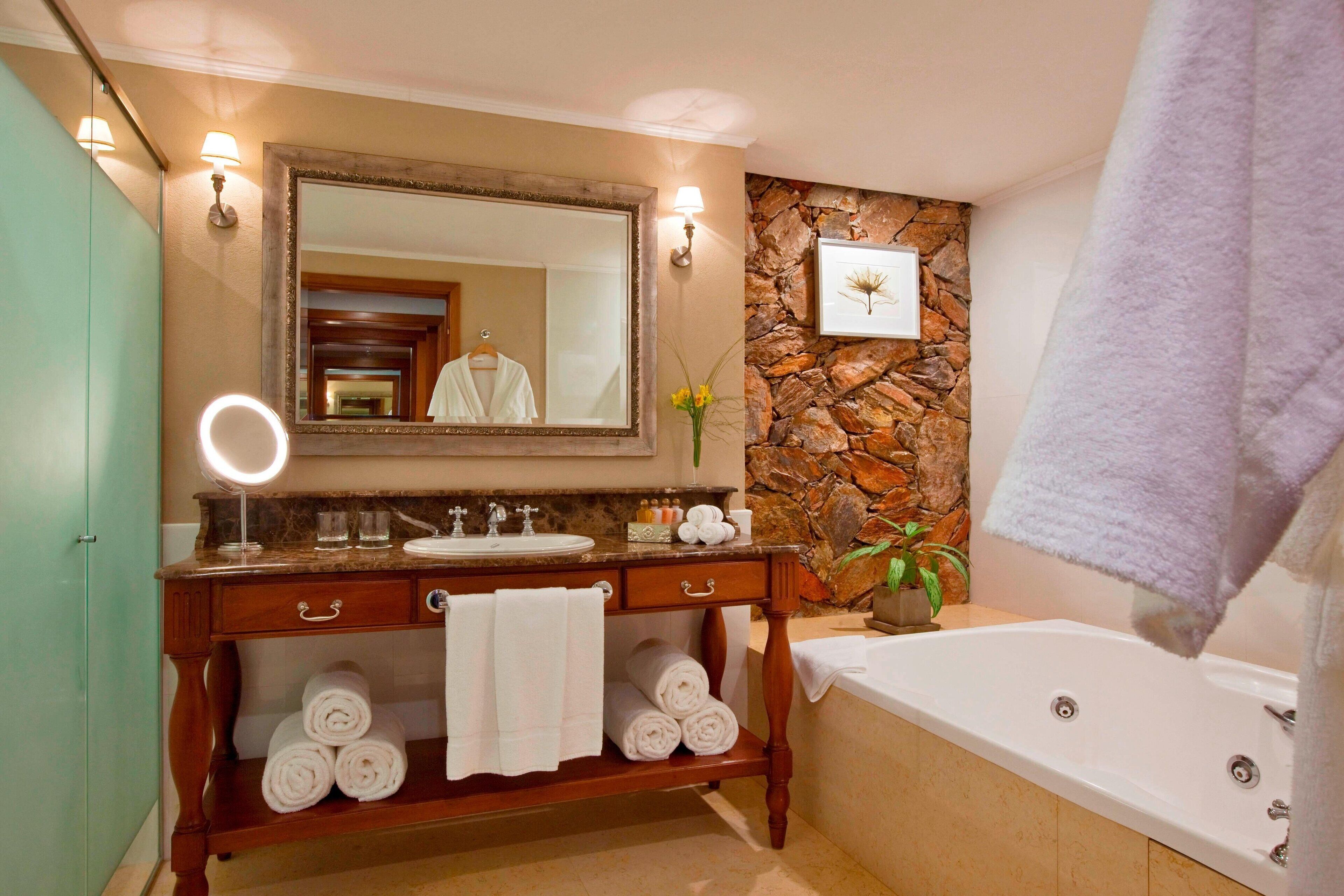 Sheraton Colonia Golf & Spa Resort Sheraton Colonia Golf & Spa Resort