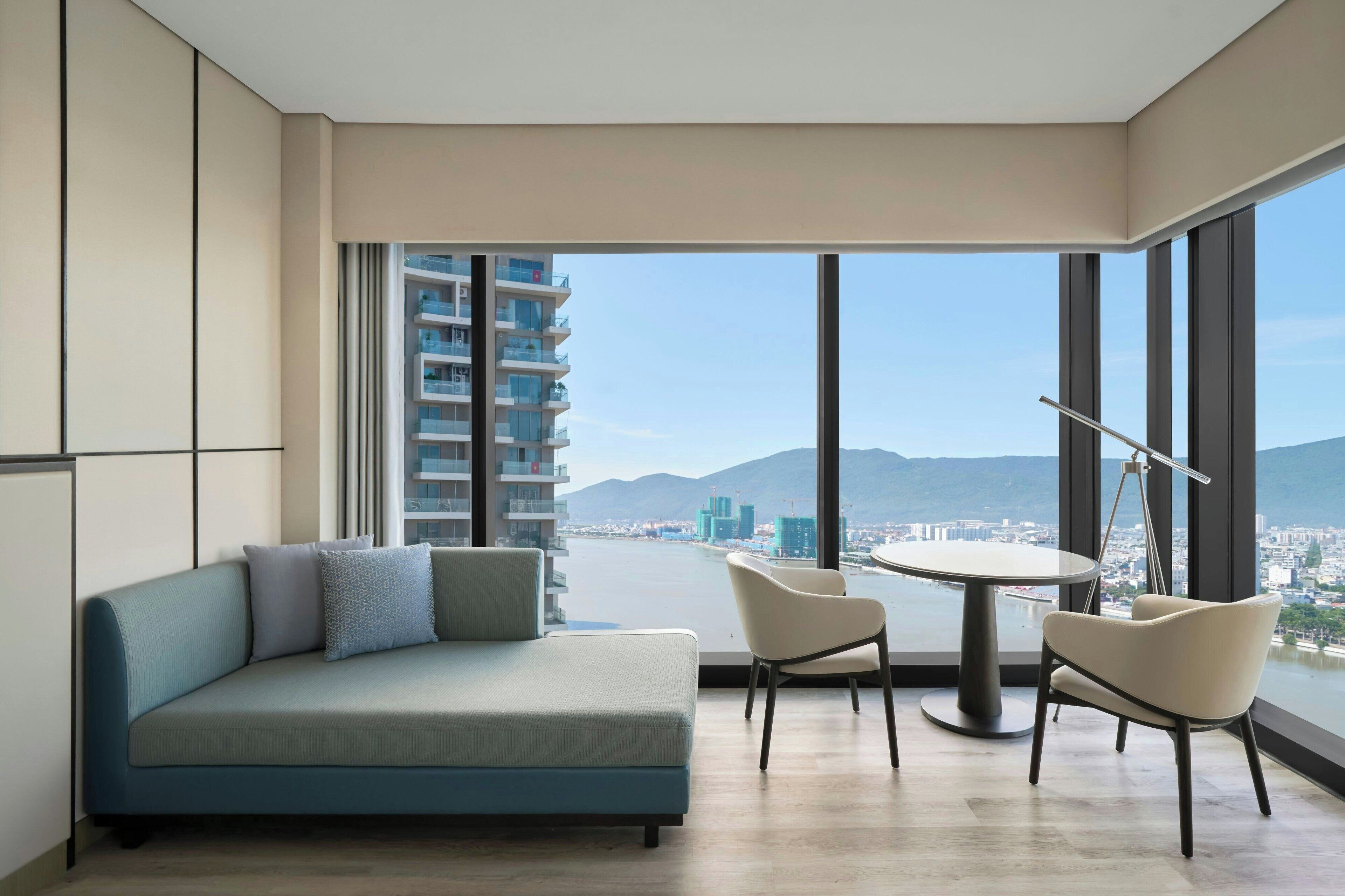 Courtyard by Marriott Danang Han River