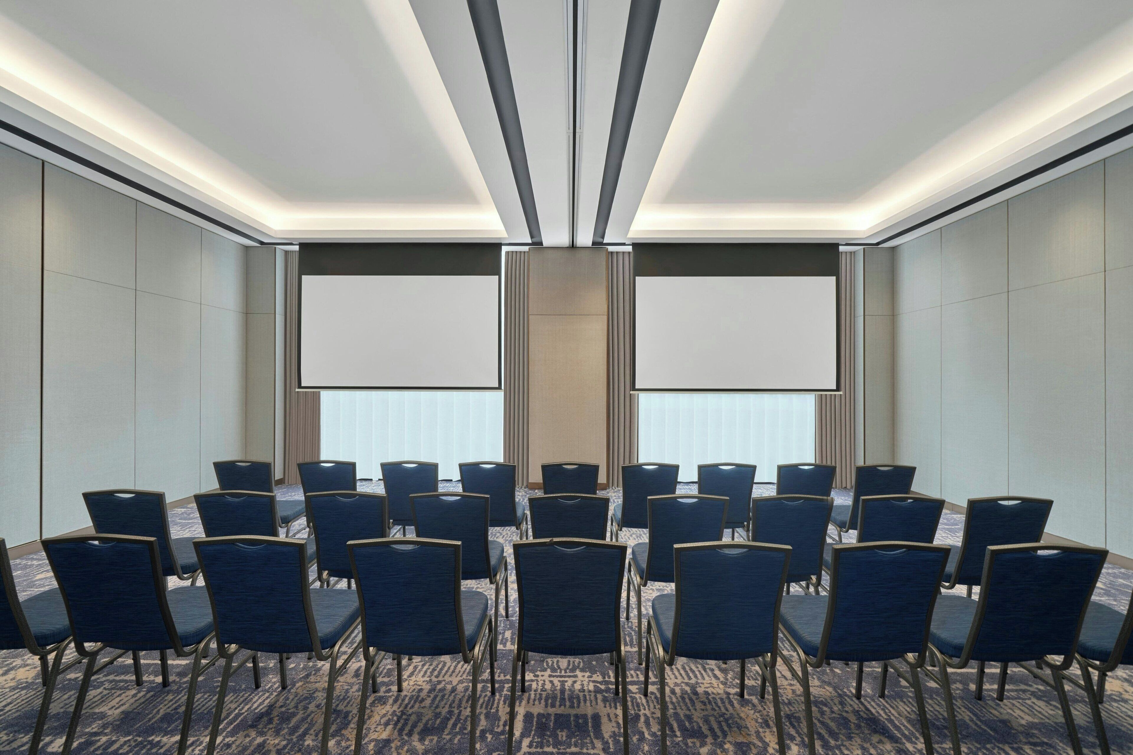 Courtyard by Marriott Danang Han River