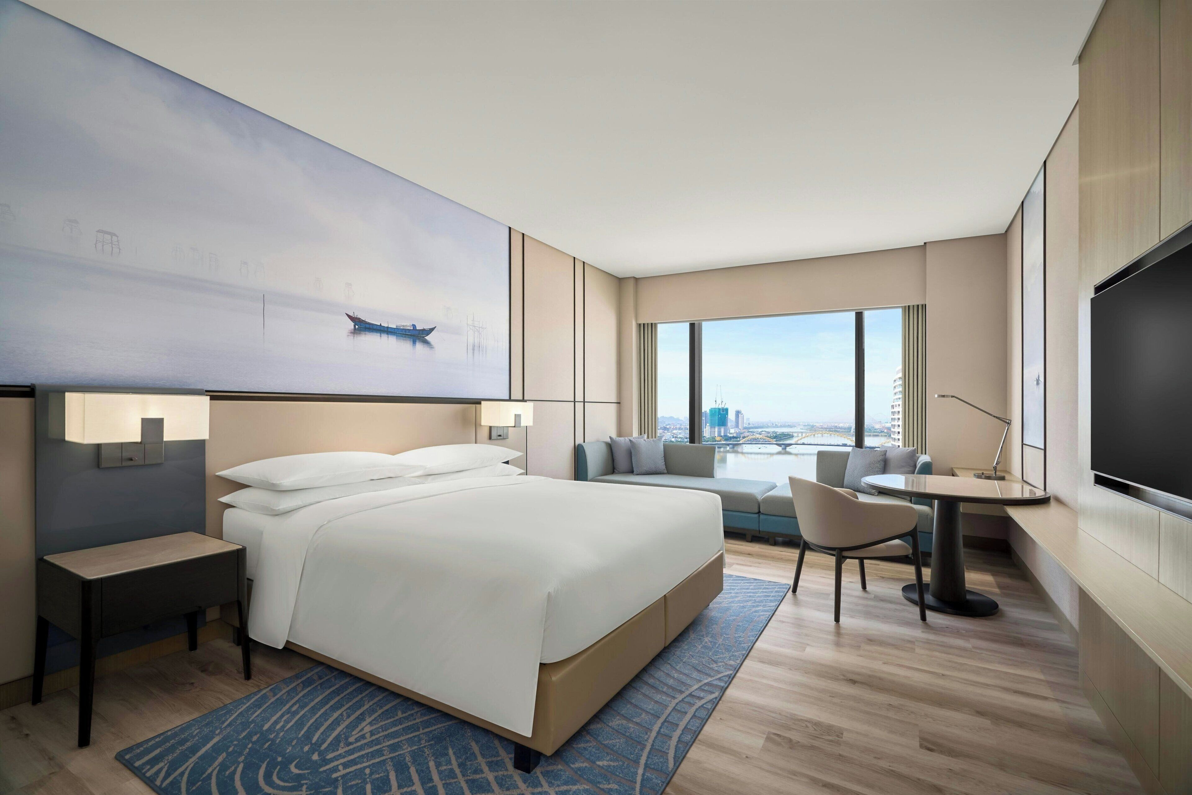 Courtyard by Marriott Danang Han River