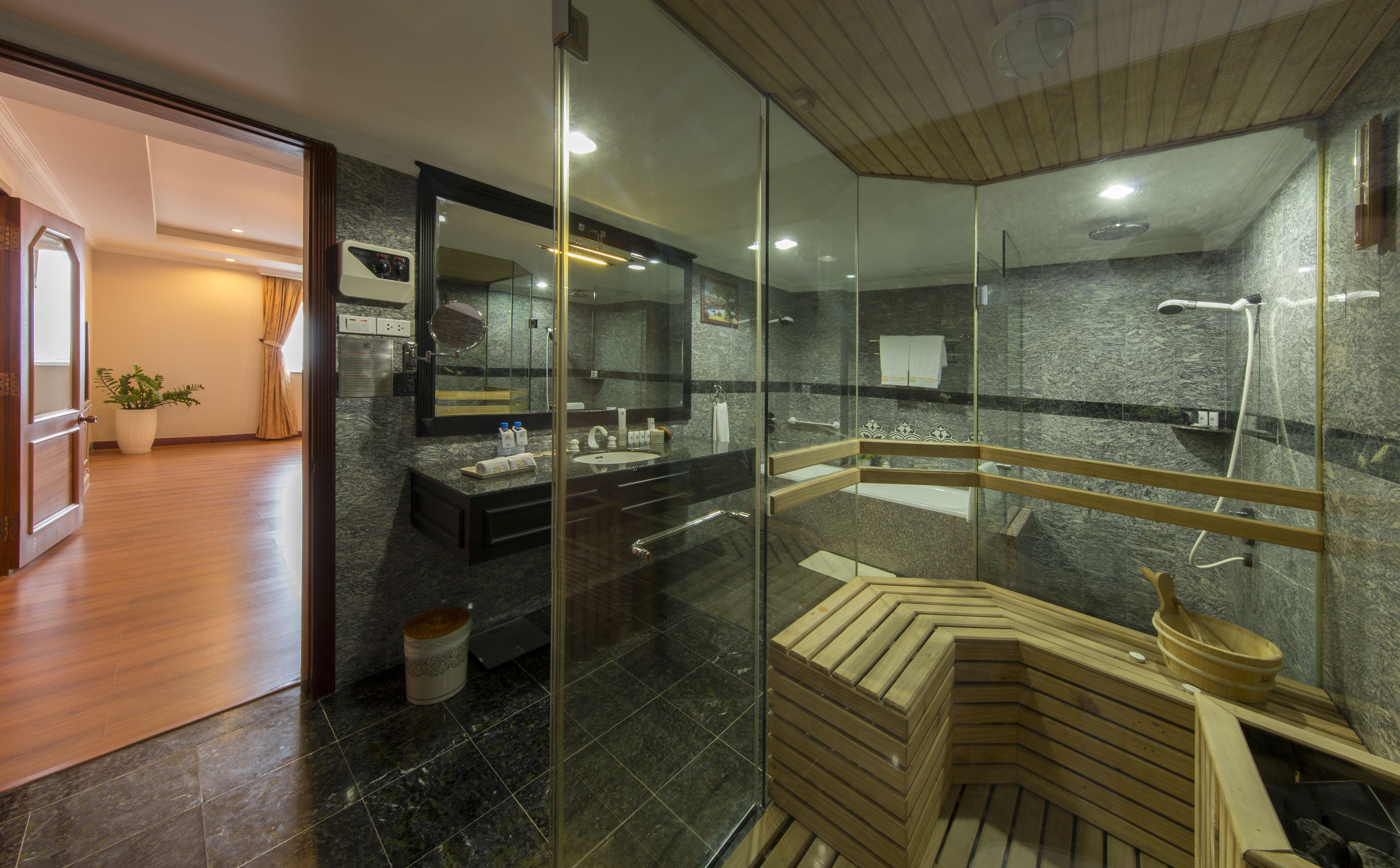 Muong Thanh Luxury Song Han Hotel Muong Thanh Luxury Song Han Hotel