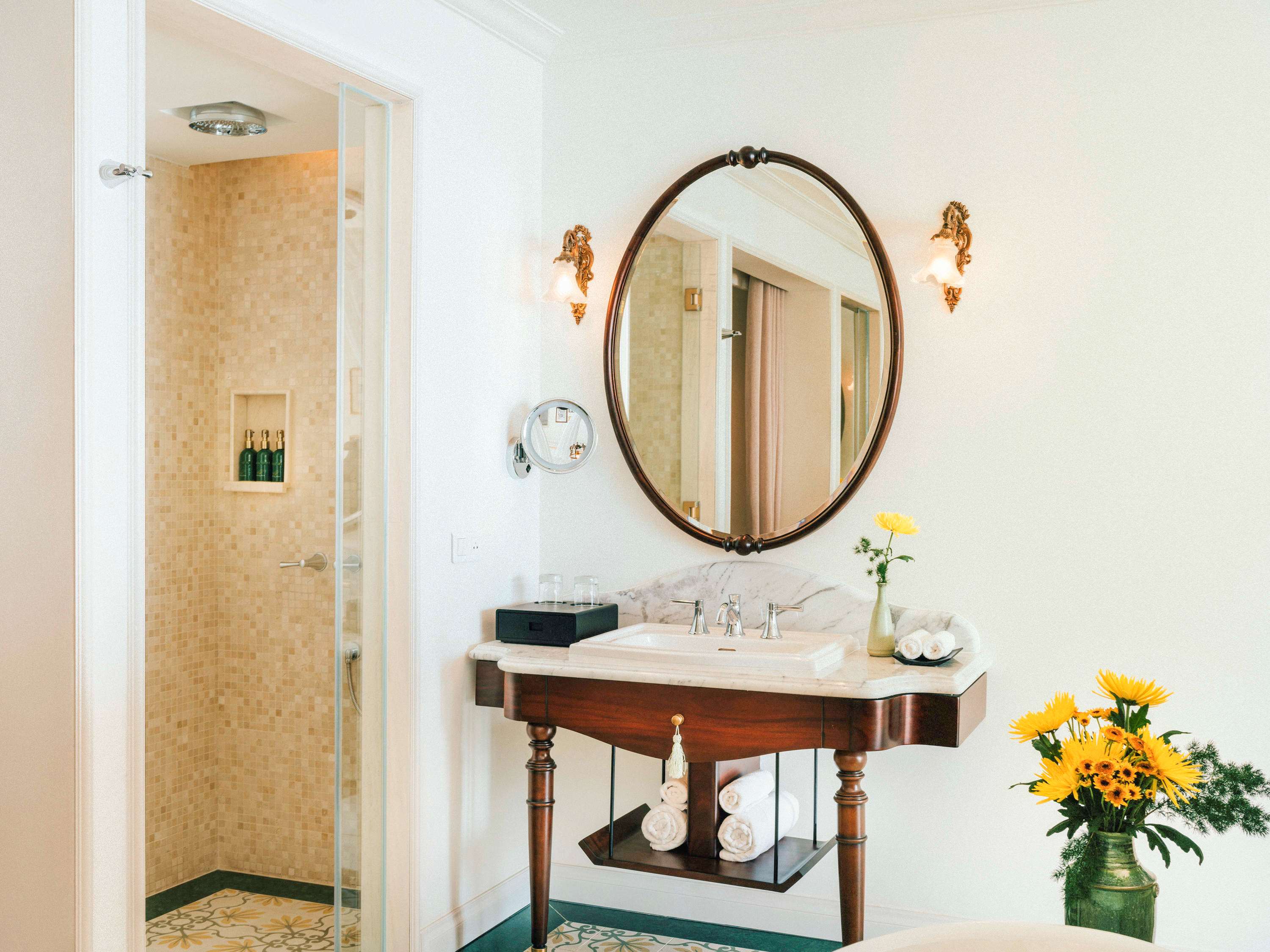 Hotel Perle d'Orient Cat Ba - Mgallery Hotel Perle d'Orient Cat Ba - Mgallery