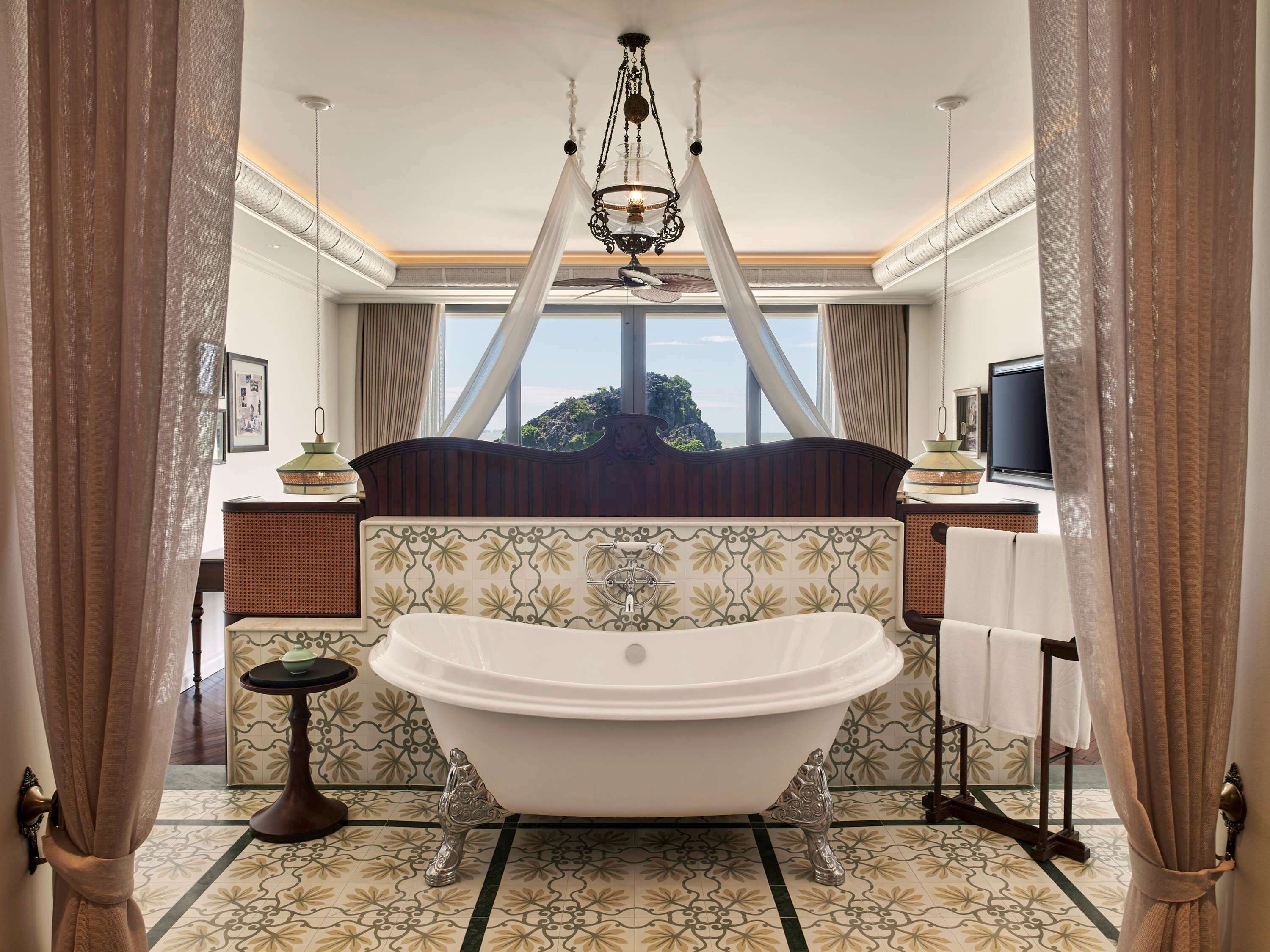 Hotel Perle d'Orient Cat Ba - Mgallery Hotel Perle d'Orient Cat Ba - Mgallery