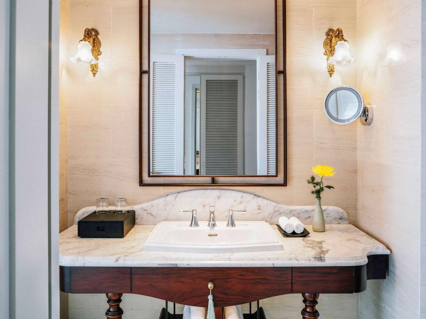 Hotel Perle d'Orient Cat Ba - Mgallery Hotel Perle d'Orient Cat Ba - Mgallery