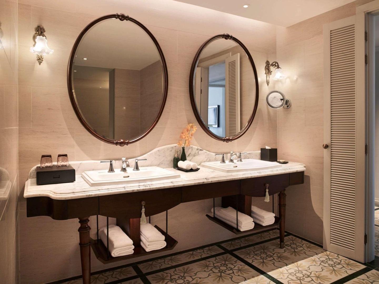 Hotel Perle d'Orient Cat Ba - Mgallery Hotel Perle d'Orient Cat Ba - Mgallery