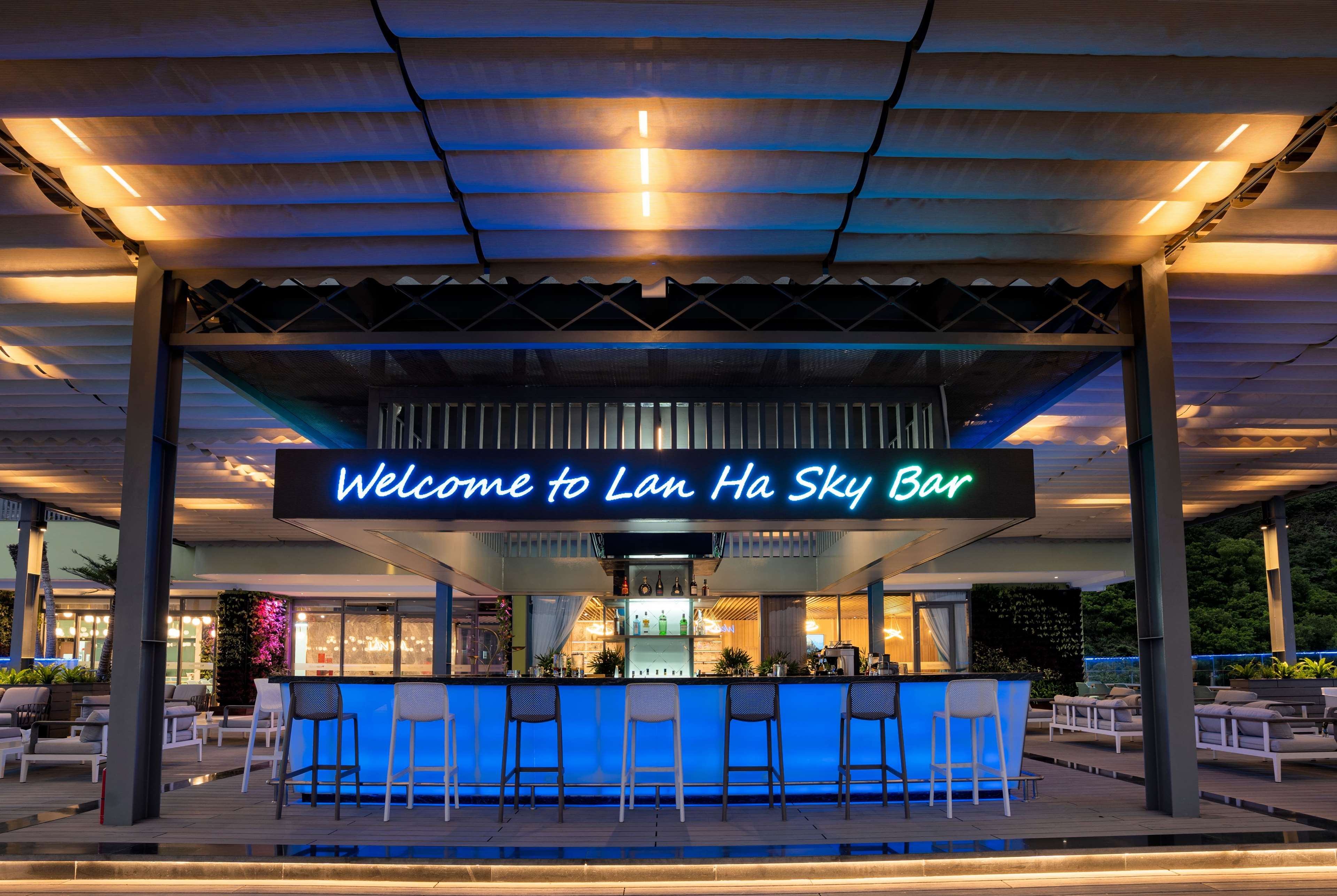 Wyndham Grand Flamingo CatBa Wyndham Grand Flamingo CatBa