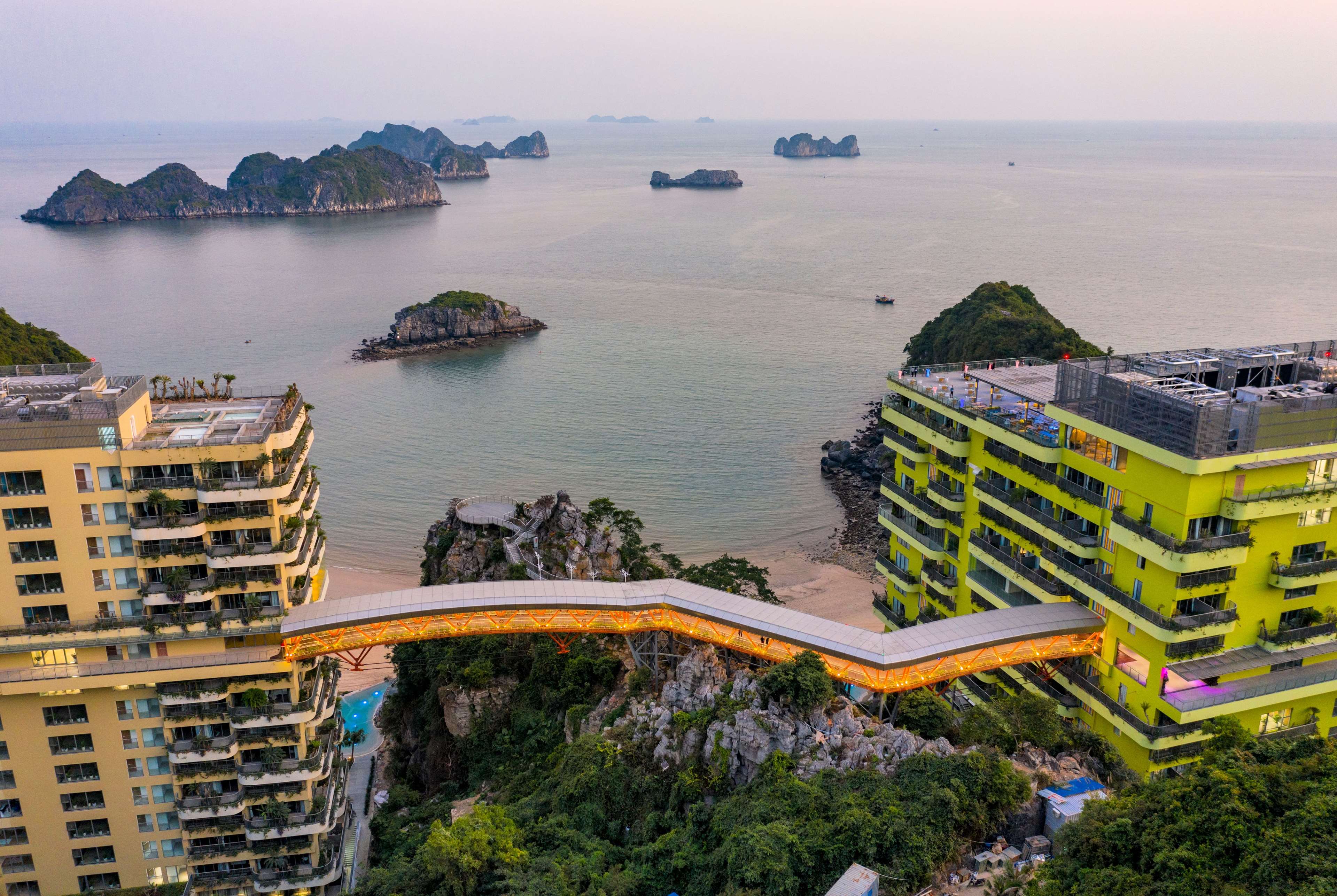 Wyndham Grand Flamingo CatBa Wyndham Grand Flamingo CatBa