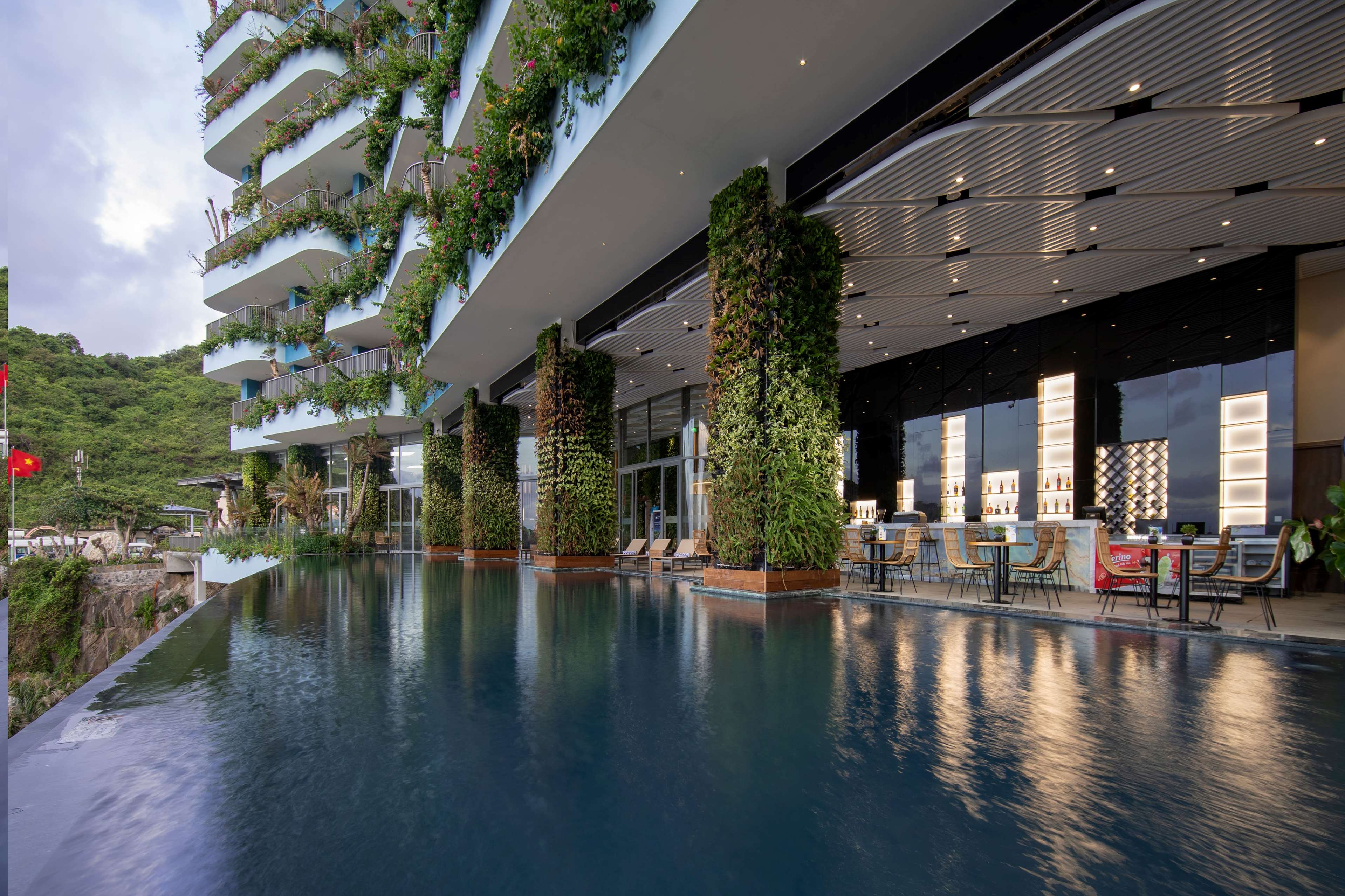 Wyndham Grand Flamingo CatBa Wyndham Grand Flamingo CatBa