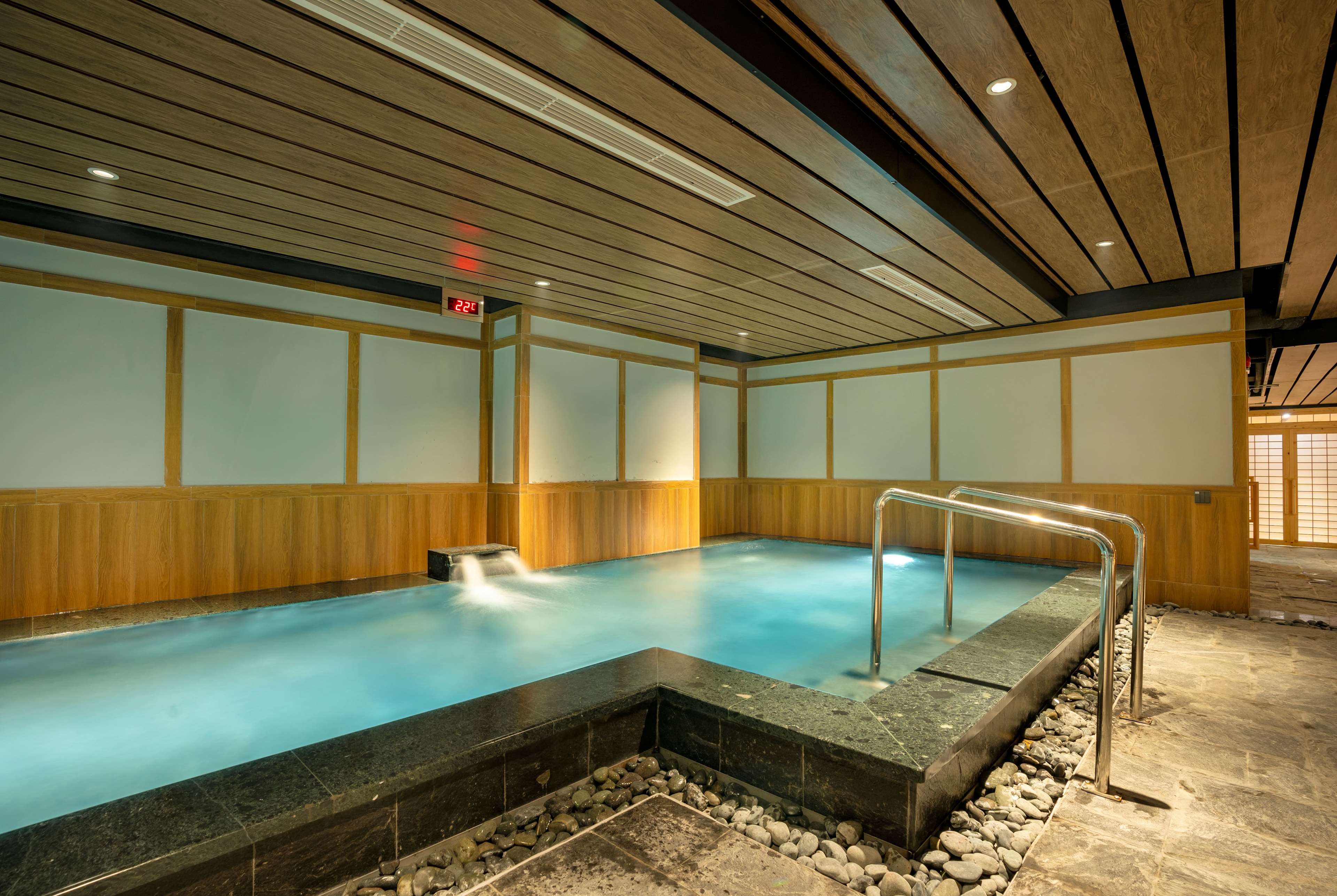 Wyndham Grand Flamingo CatBa Wyndham Grand Flamingo CatBa