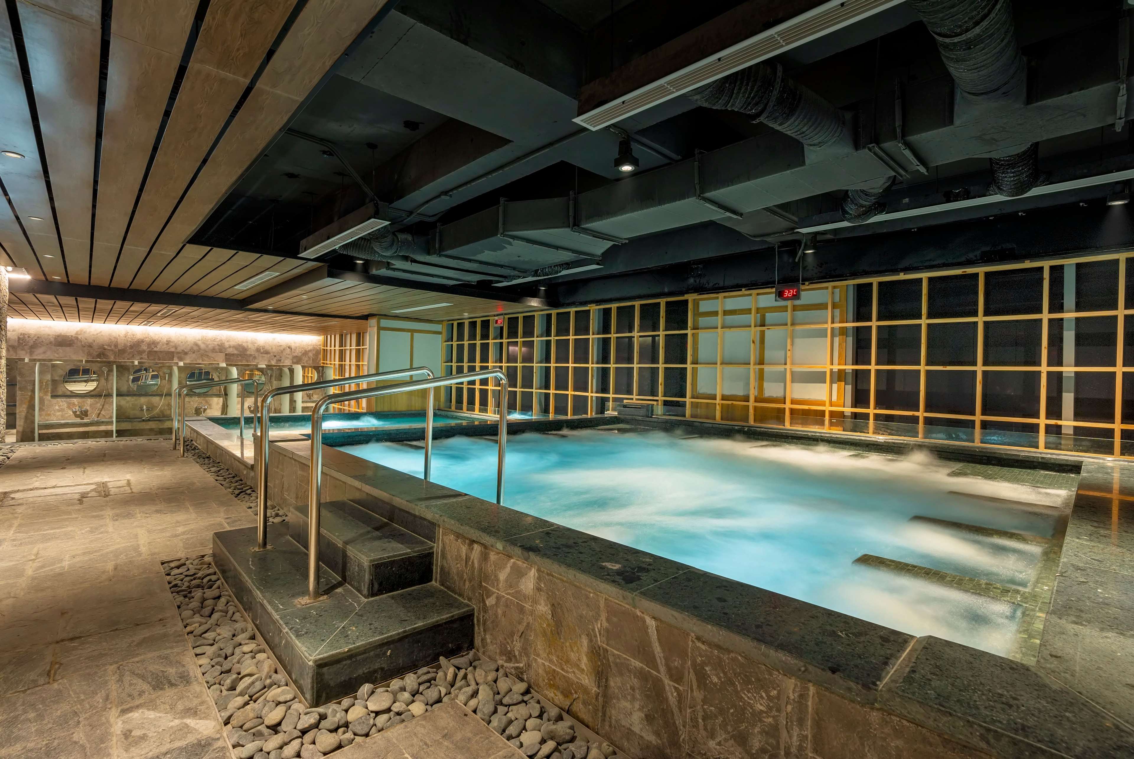 Wyndham Grand Flamingo CatBa Wyndham Grand Flamingo CatBa