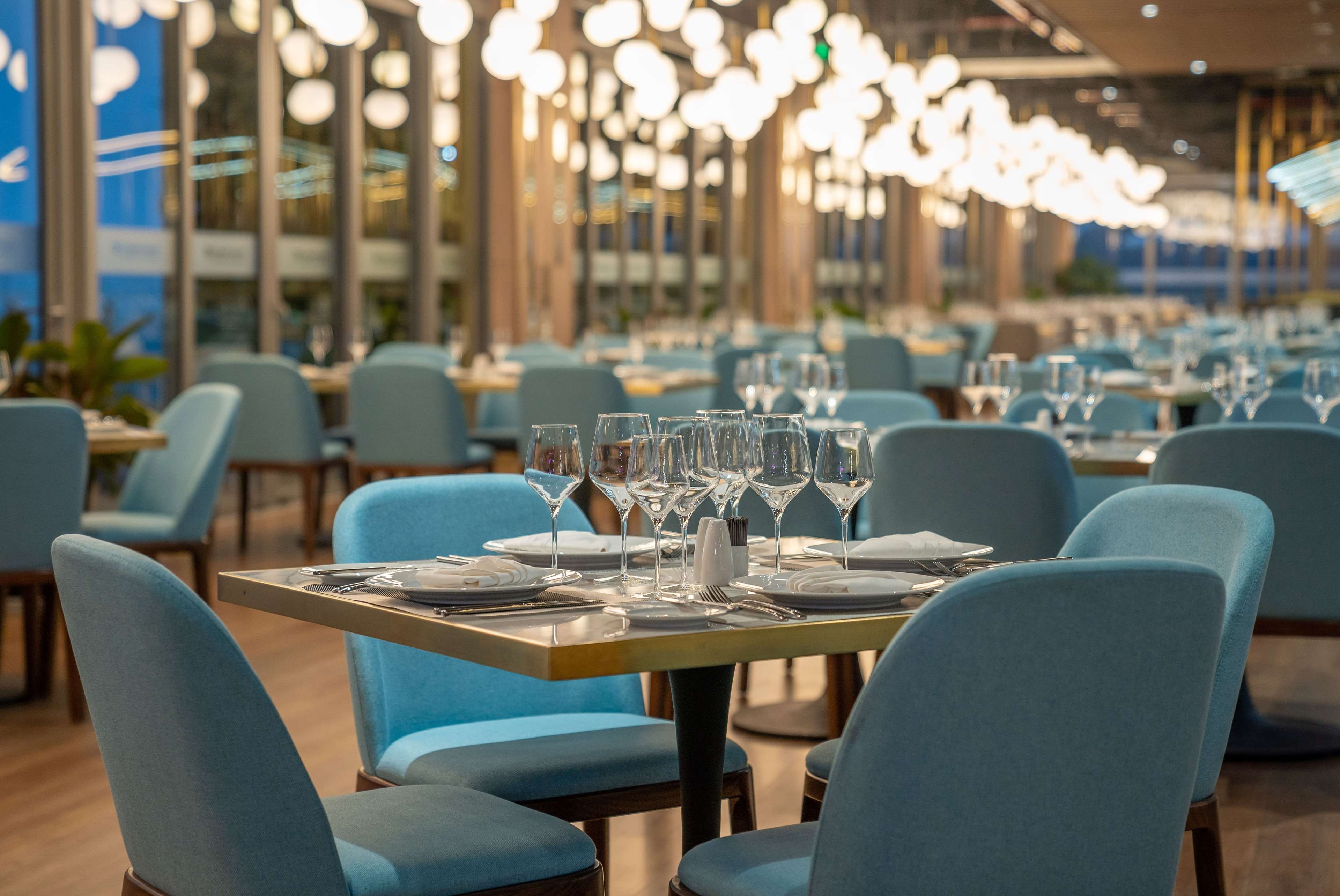 Wyndham Grand Flamingo CatBa Wyndham Grand Flamingo CatBa